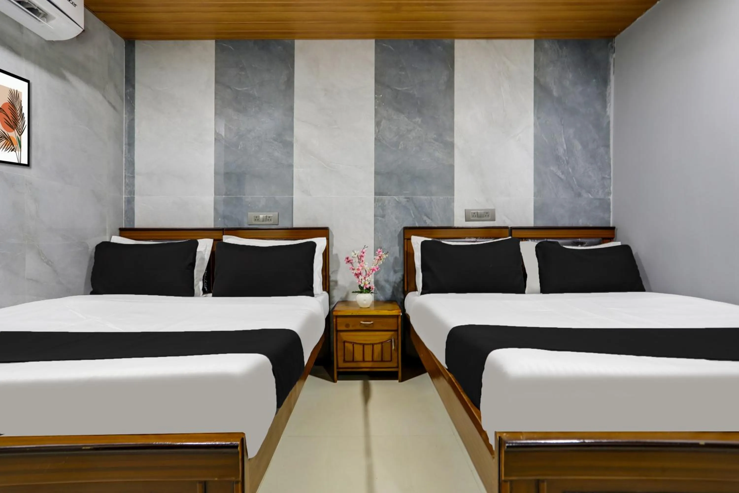 Bedroom, Bed in Super Hotel O Madhapur VIP Hills