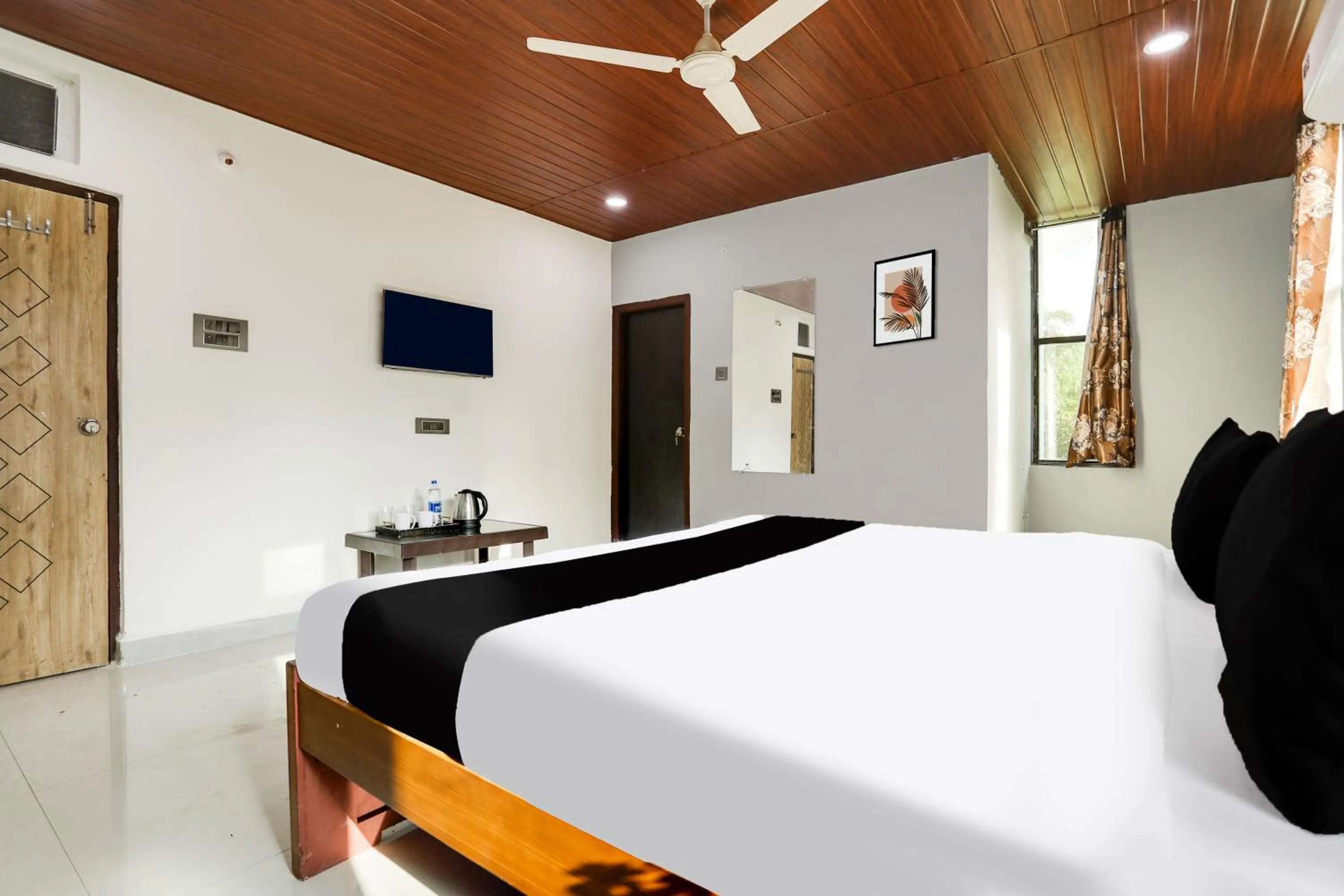 Bedroom, Bed in Super Hotel O Madhapur VIP Hills