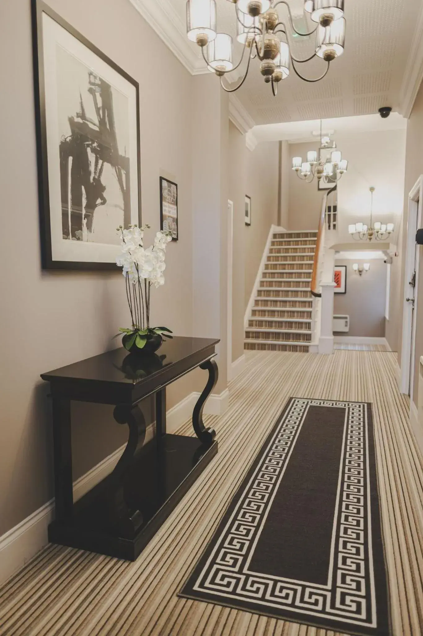 Kensington House by Warren Collection Kensington House by Warren Collection