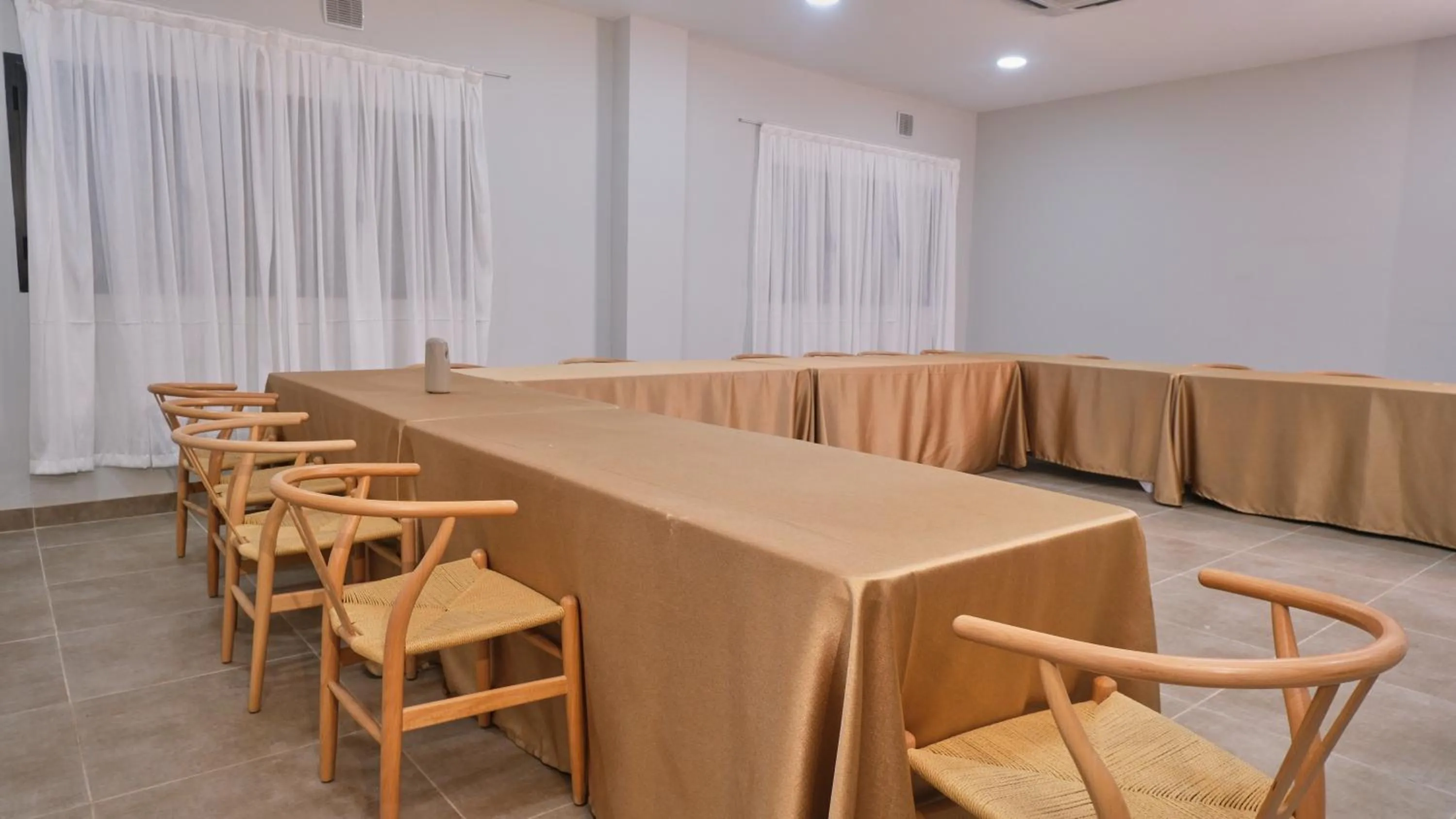 Meeting/conference room in Hotel Aloe Emira NKC