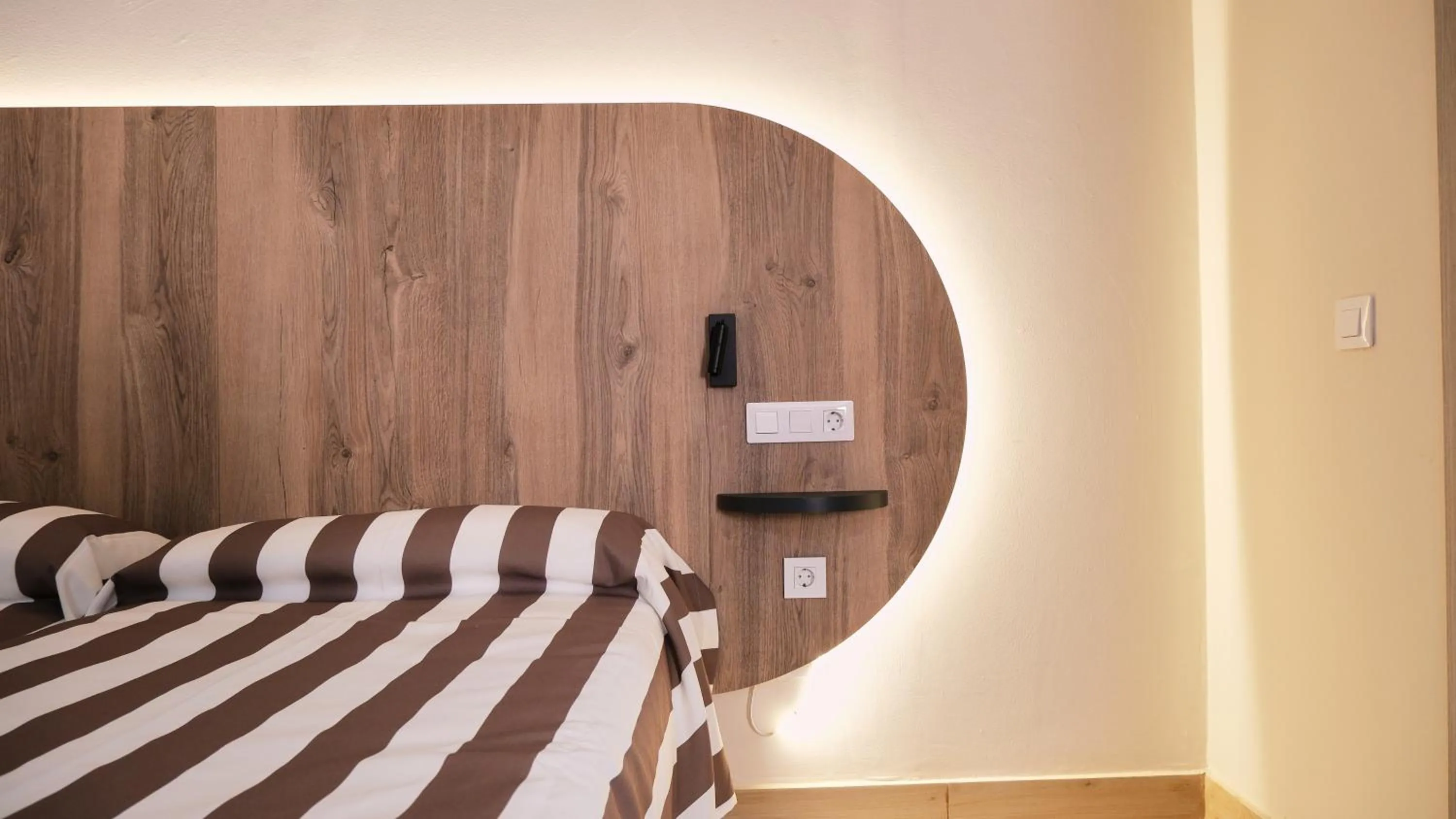 Bed in Hotel Aloe Emira NKC