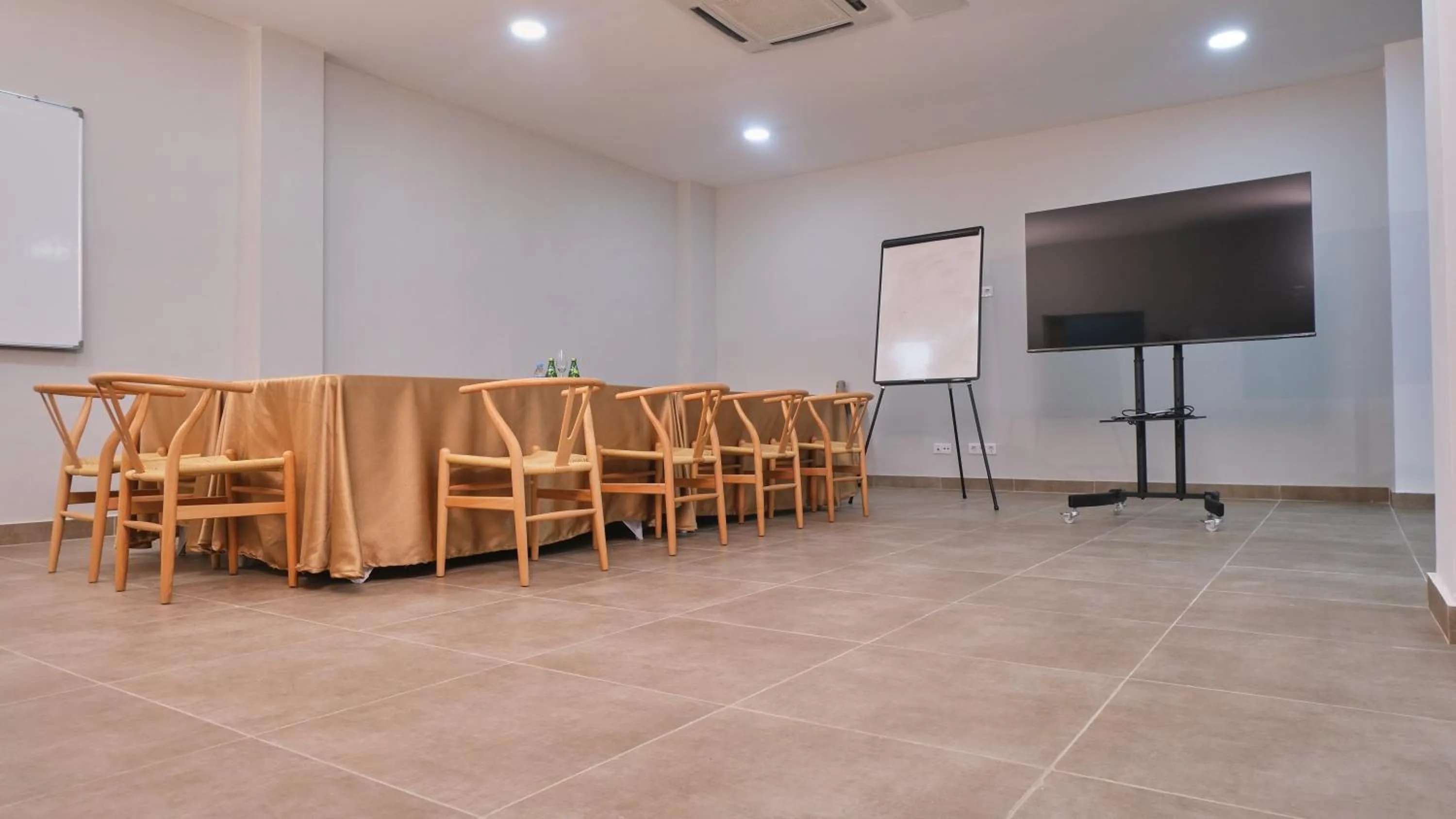 Meeting/conference room in Hotel Aloe Emira NKC