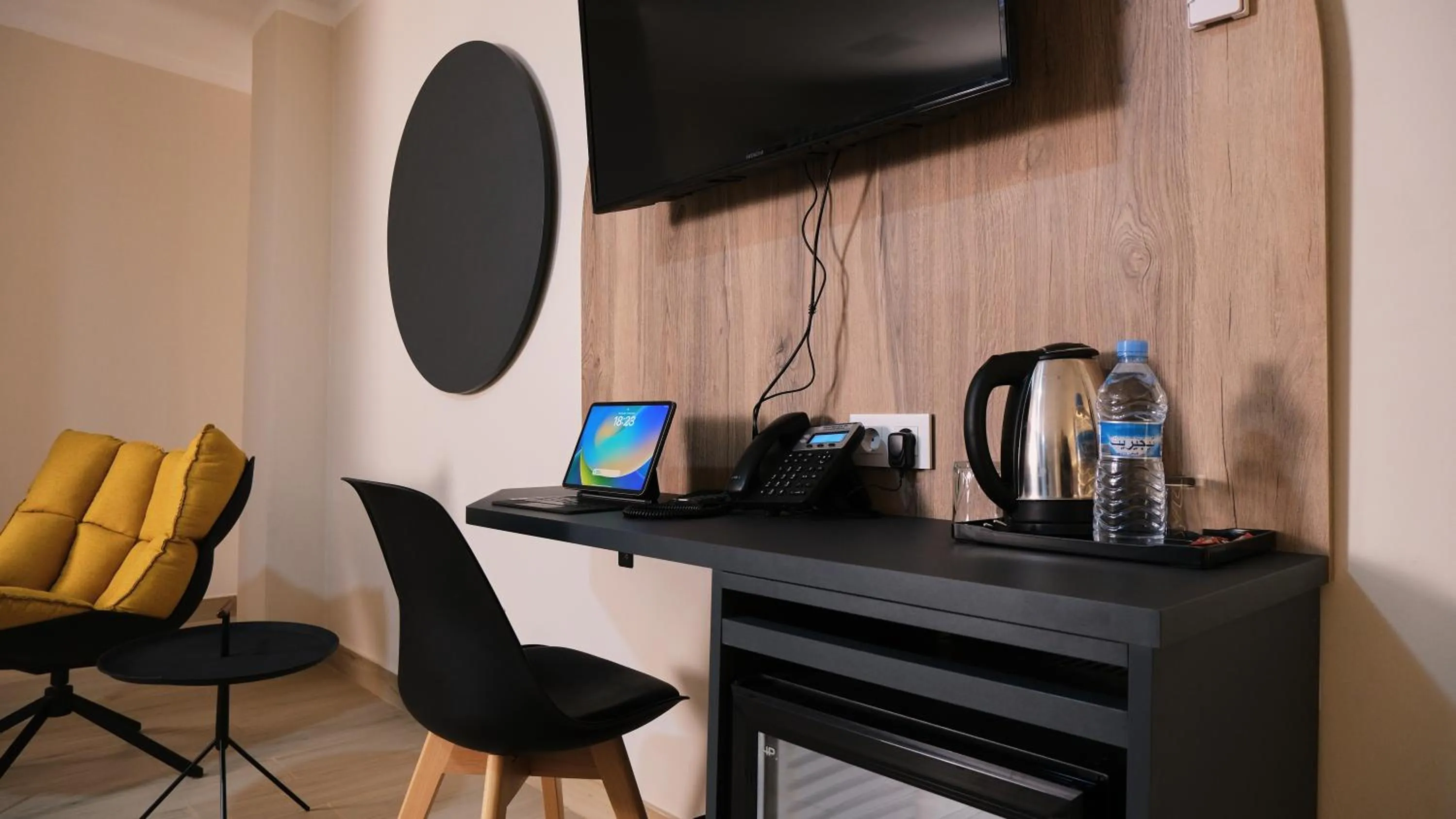 TV and multimedia in Hotel Aloe Emira NKC