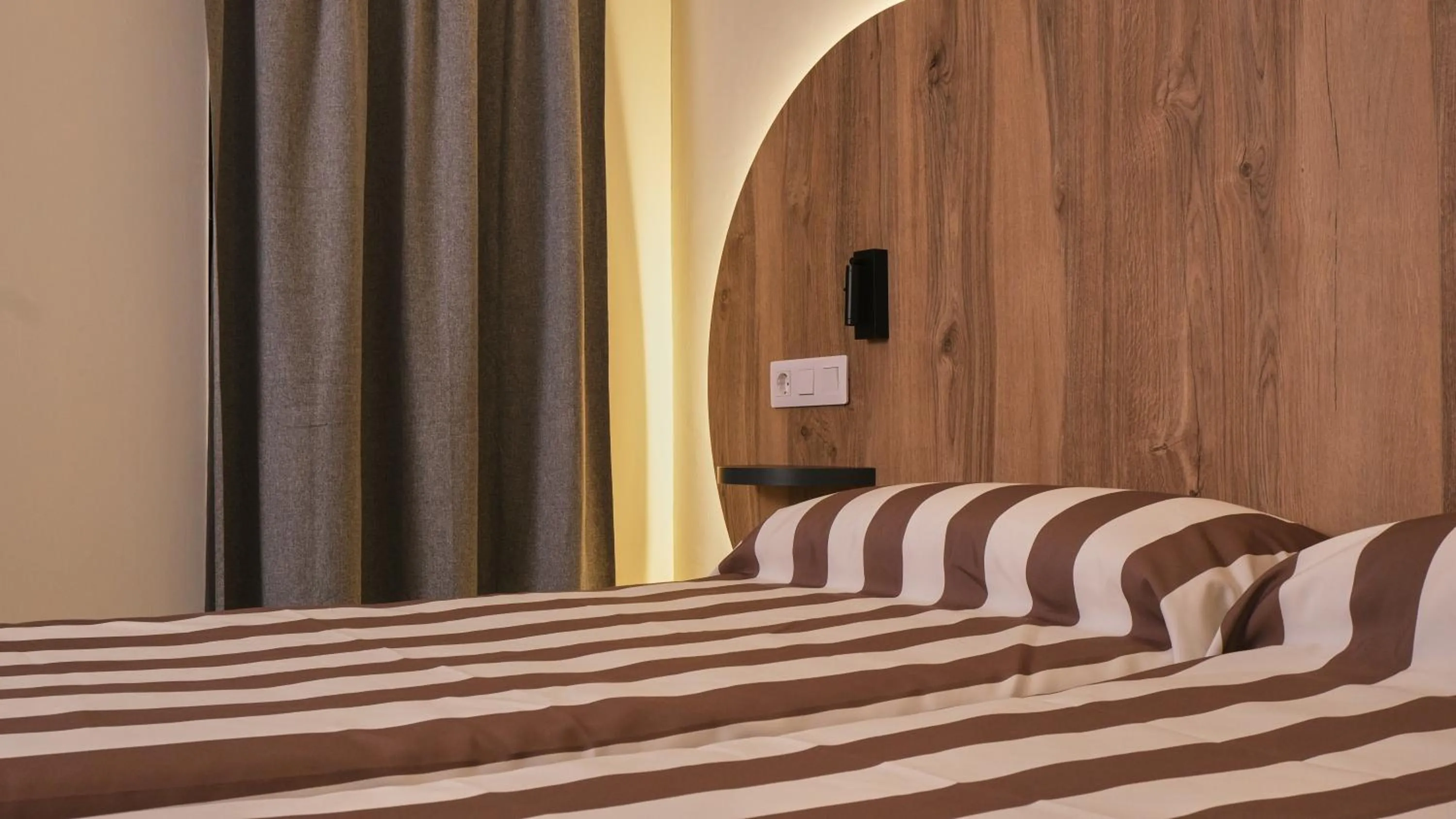Bed in Hotel Aloe Emira NKC