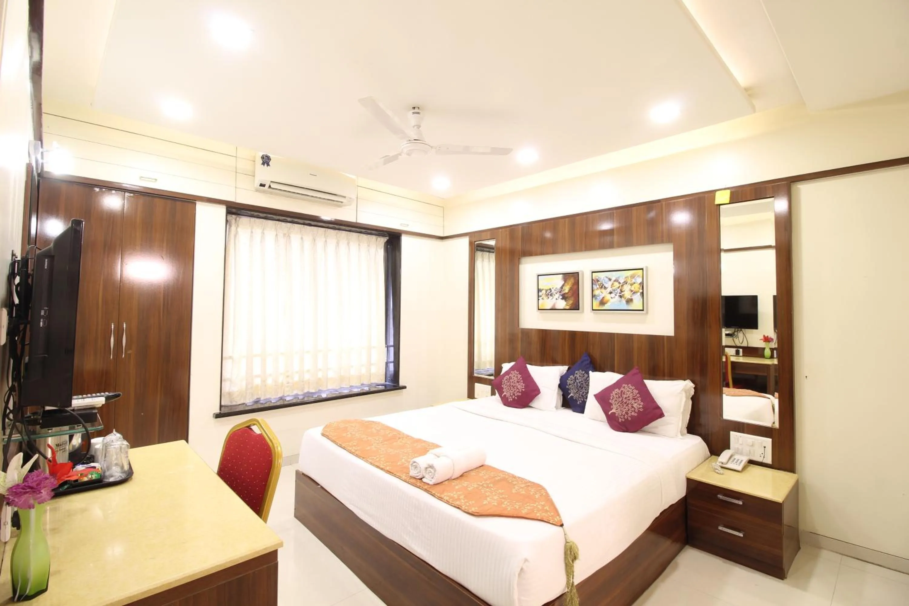 Bed in The Grand Tulip