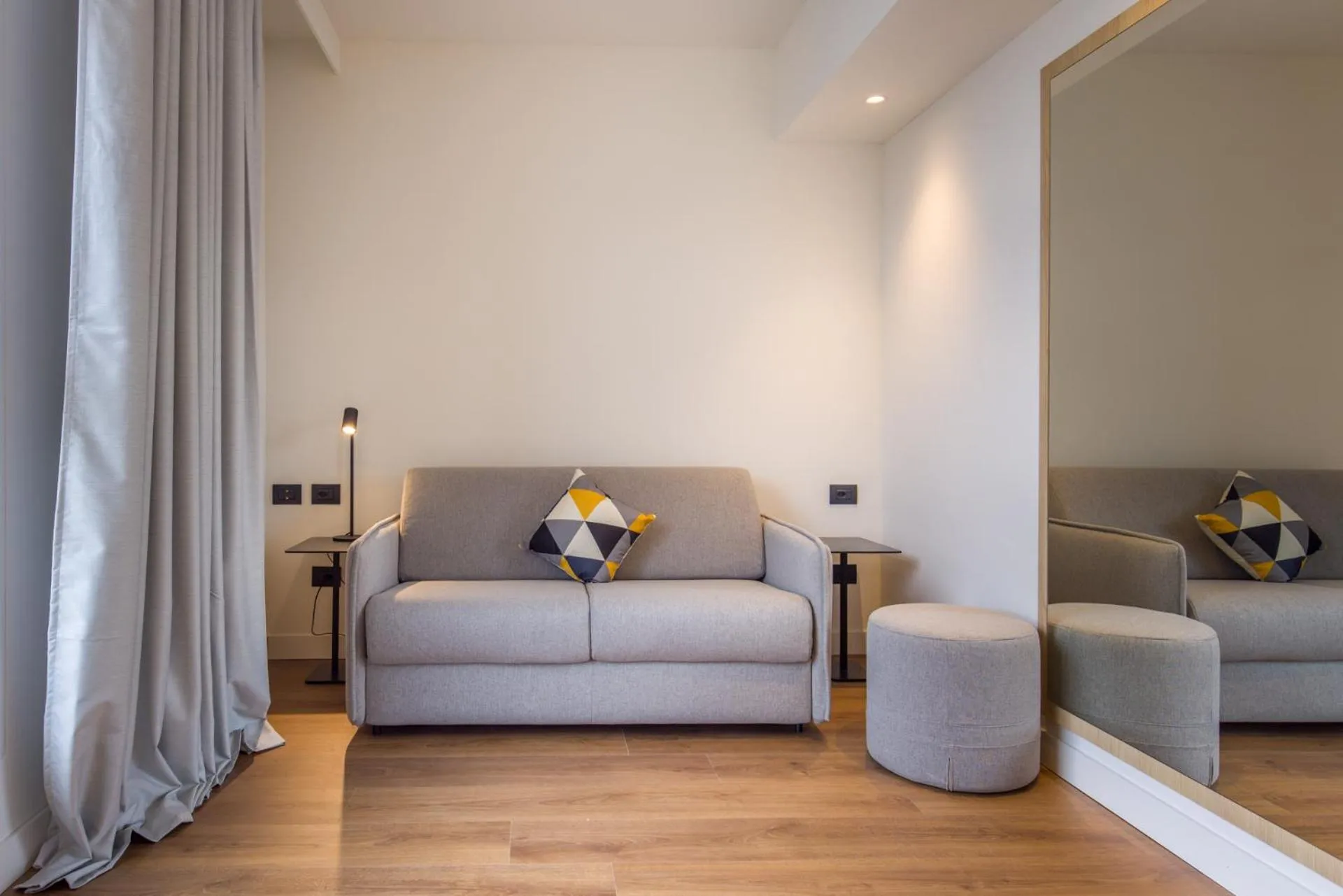 Bed in Hampton By Hilton Locarno