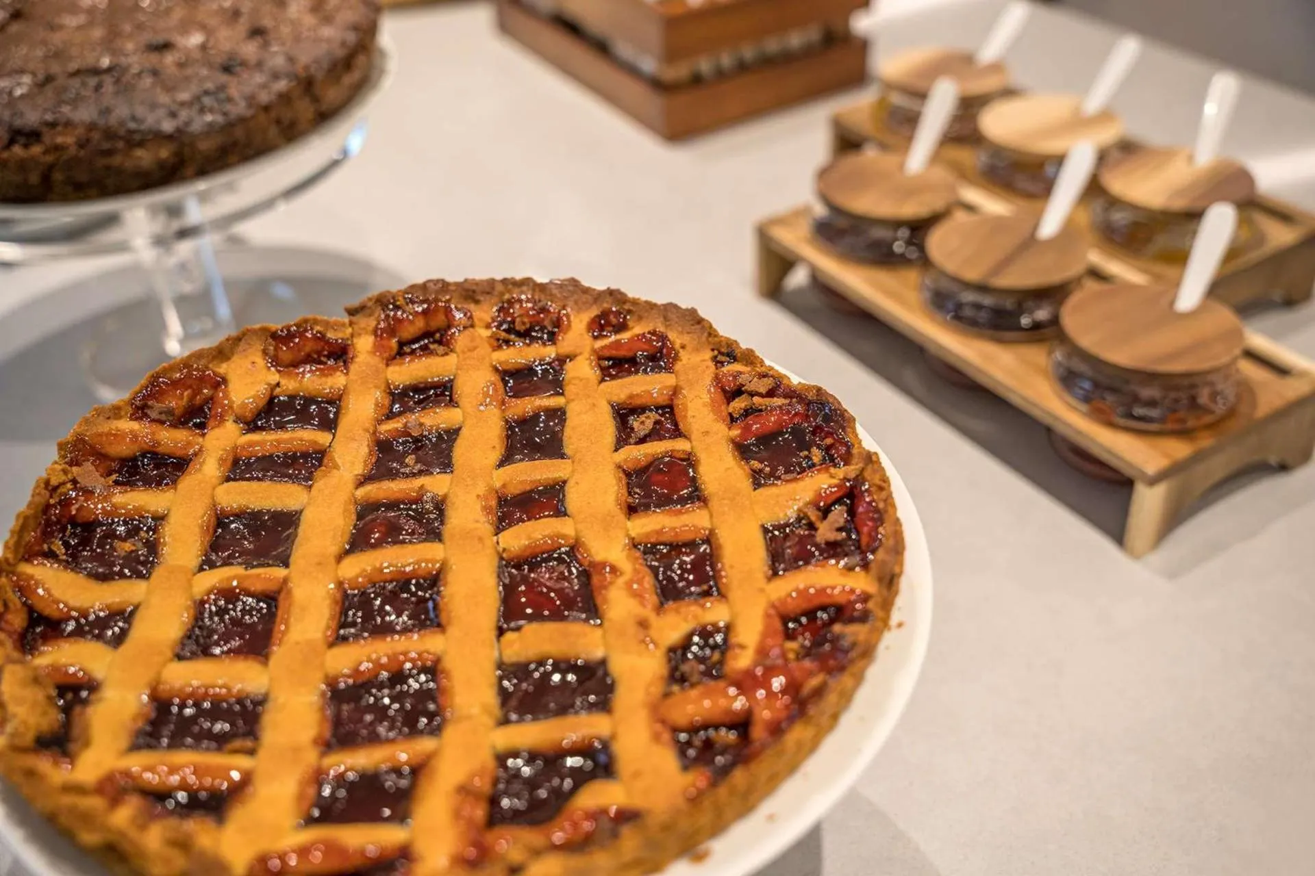 Dining area in Hampton By Hilton Locarno