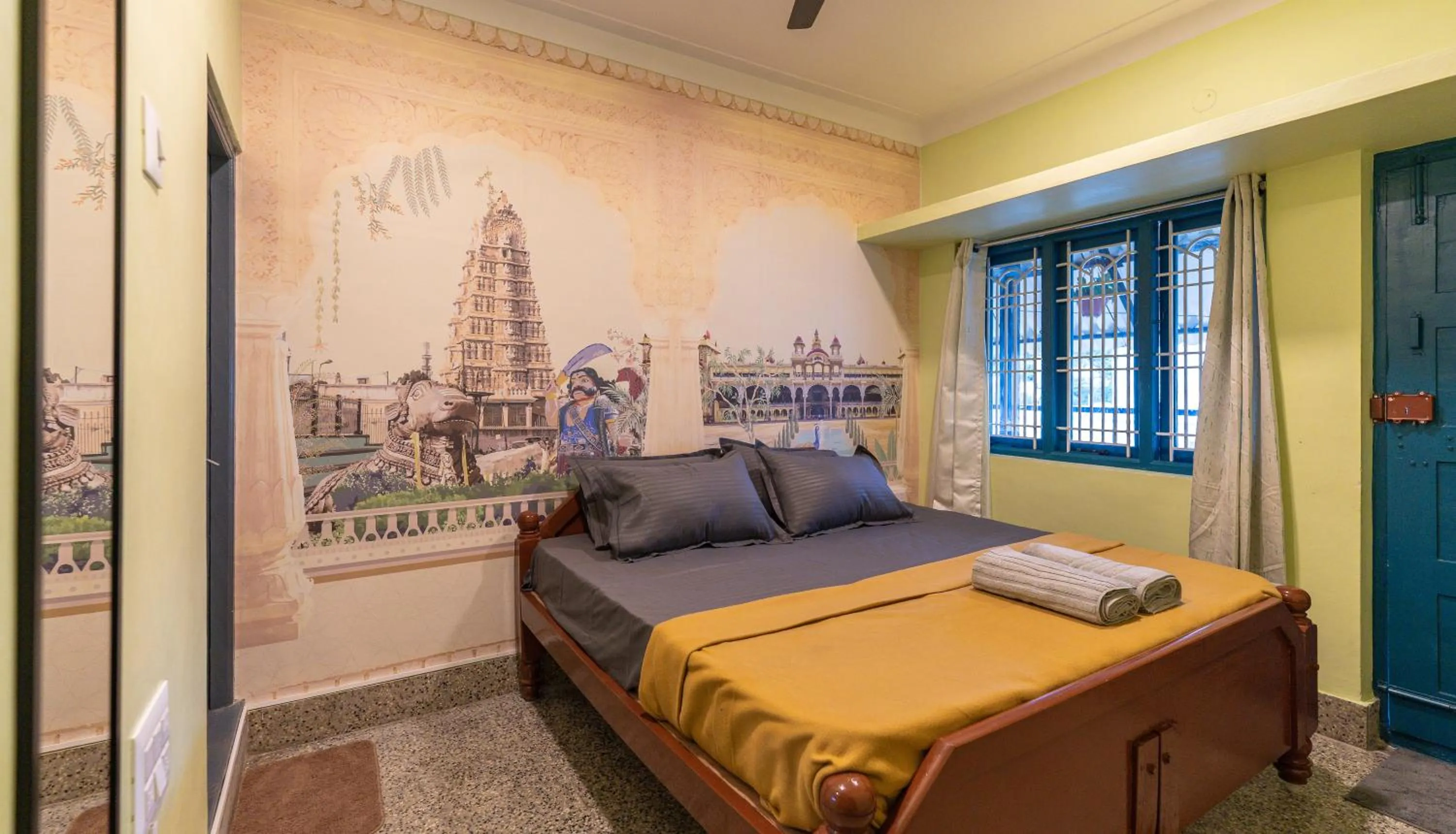 Bed in Trippr Mysuru