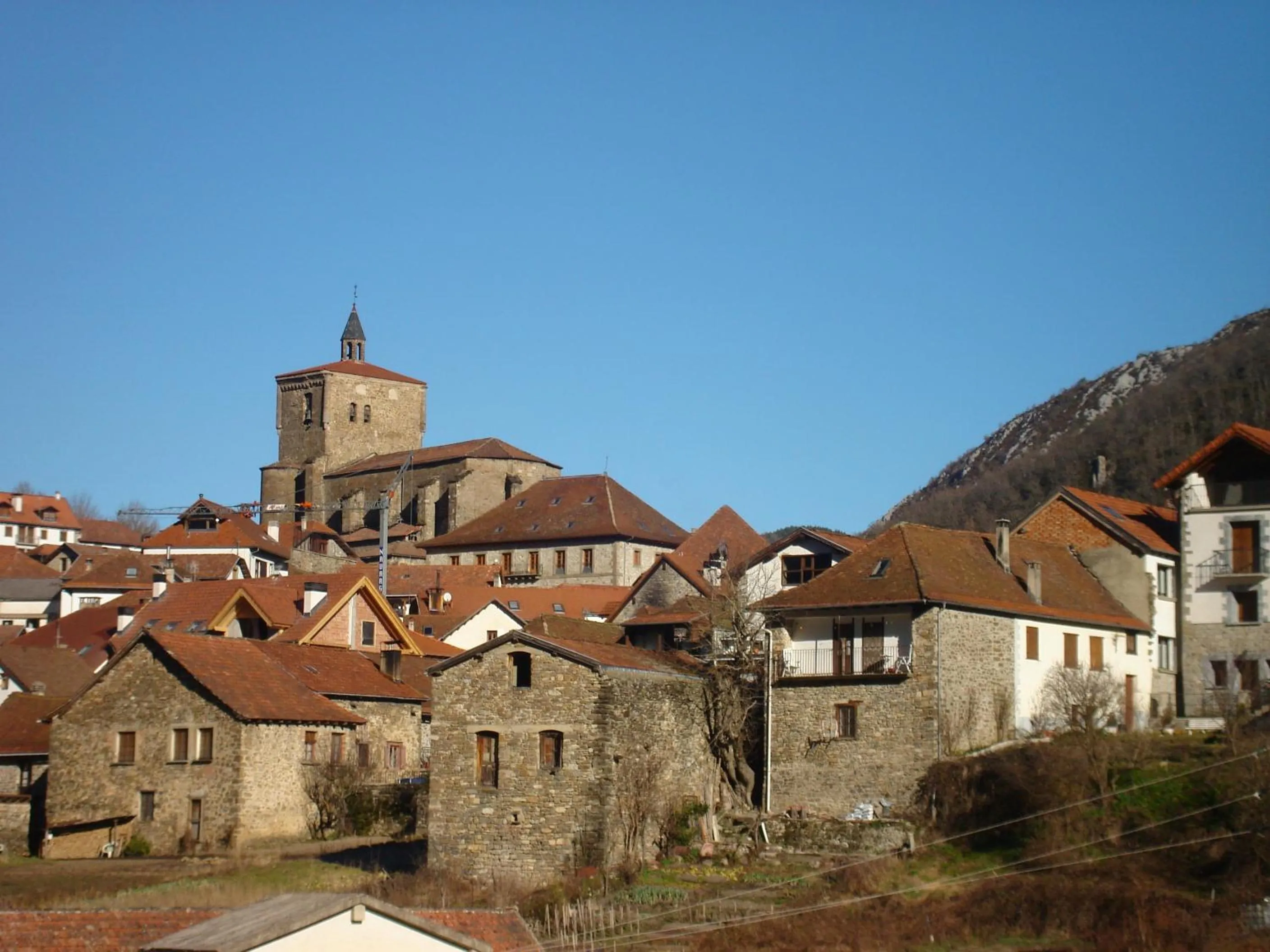 Property building in Hotel y Apartamentos SNÖ Isaba