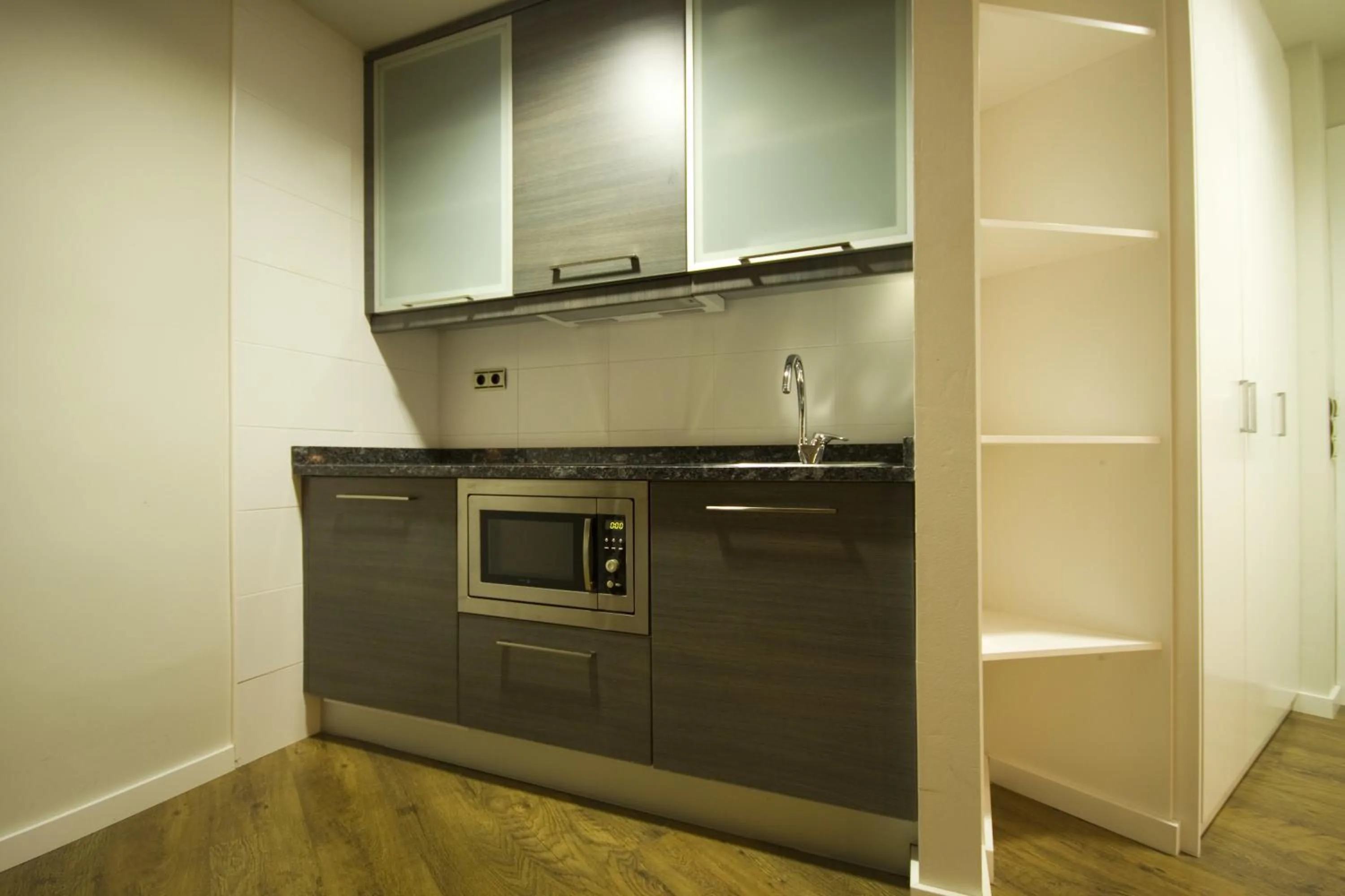 Kitchen or kitchenette in Hotel y Apartamentos SNÖ Isaba