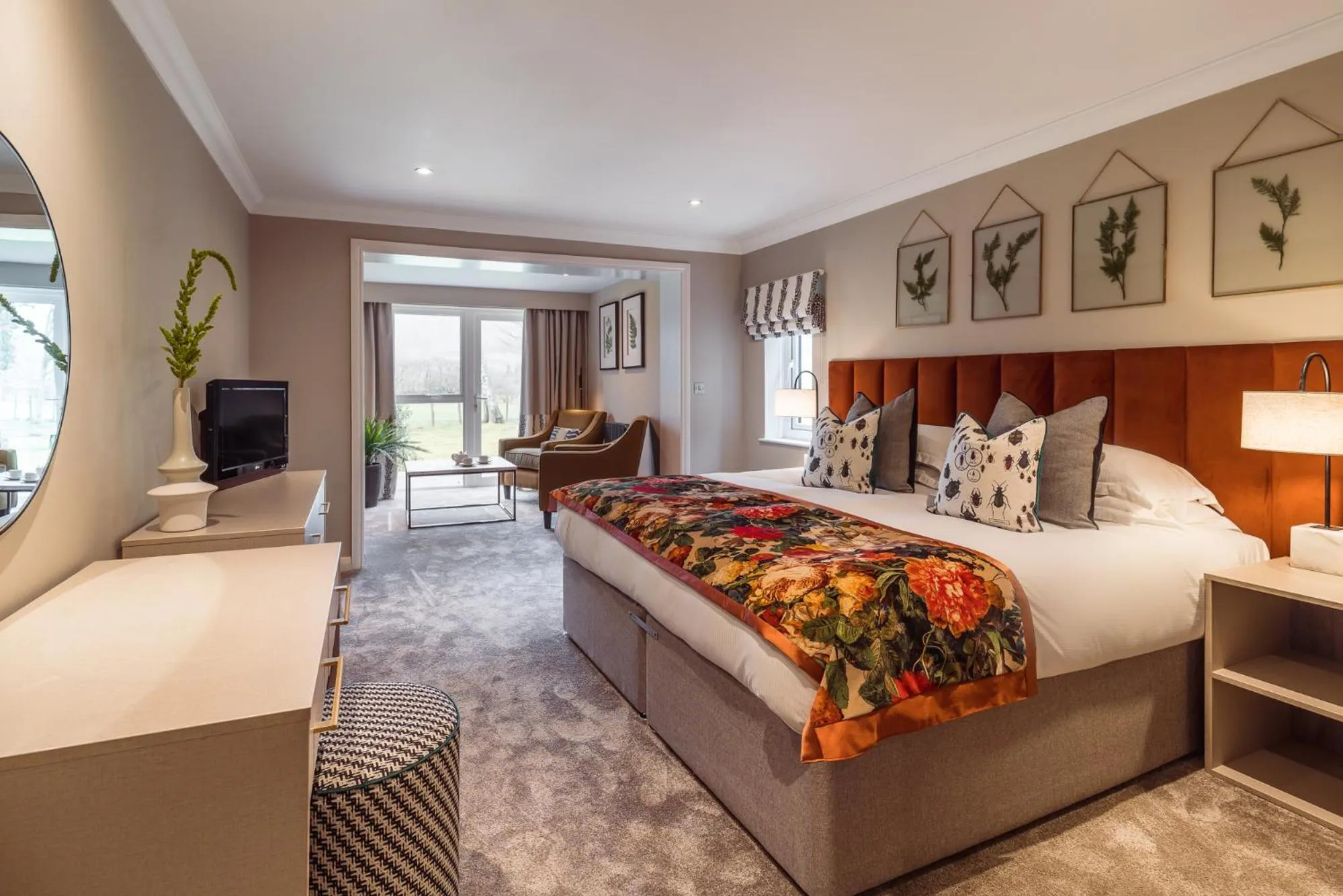 Bedroom, Bed in Borrowdale Gates Hotel