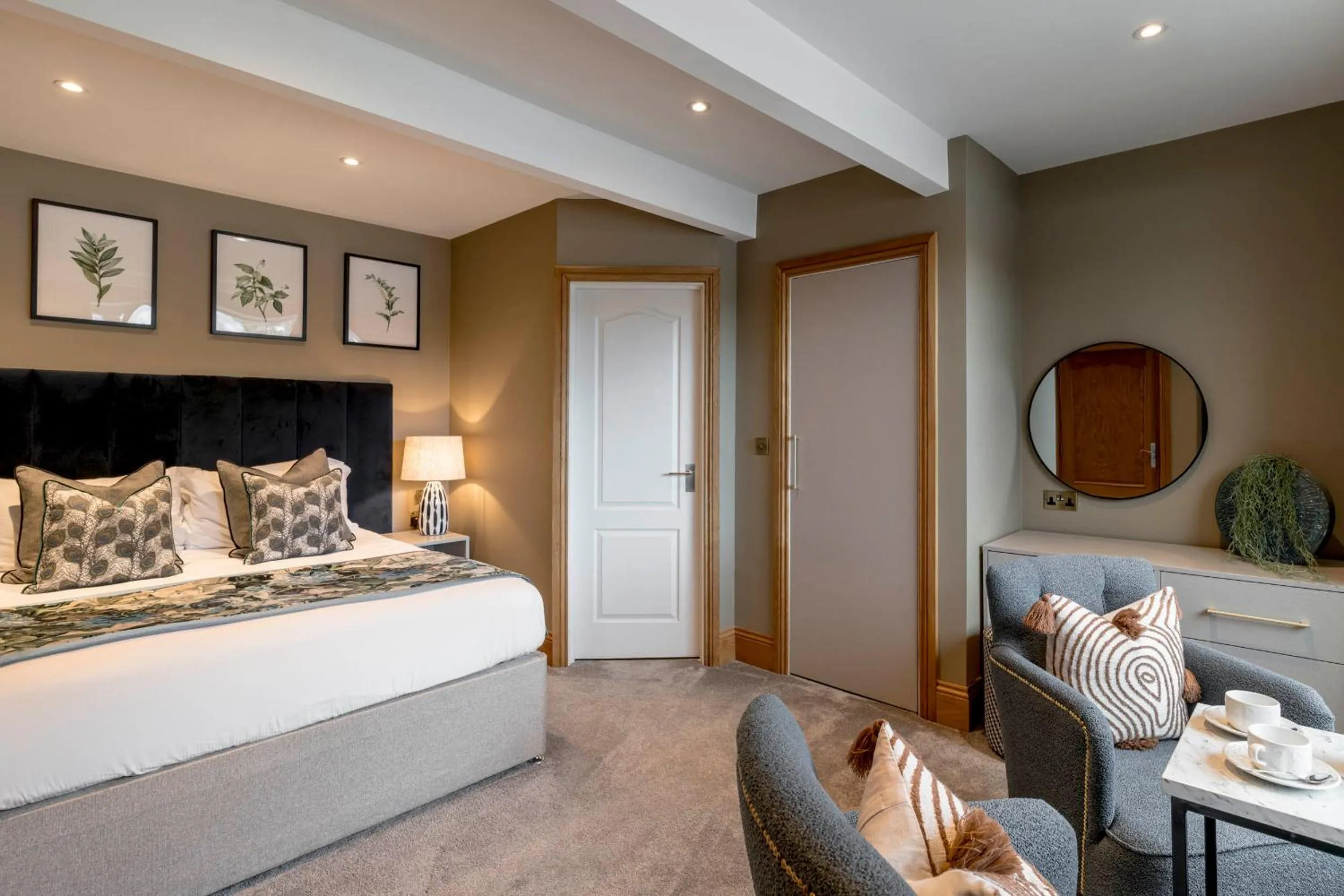 Bedroom, Bed in Borrowdale Gates Hotel