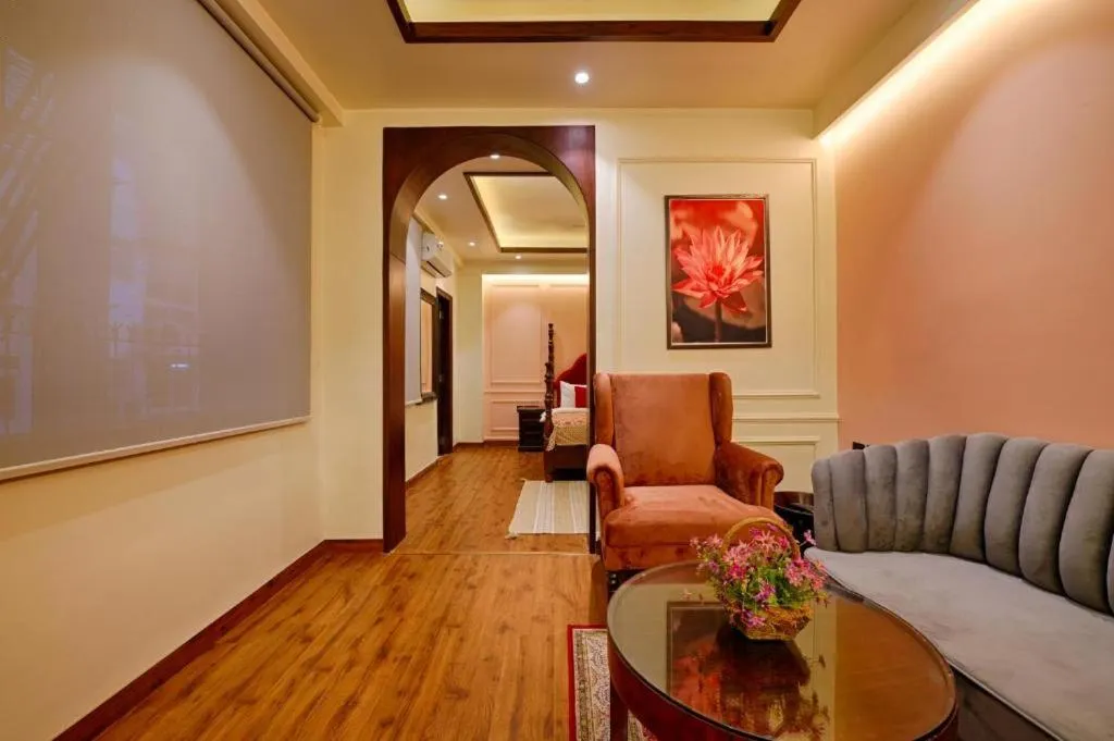 Living room in Gulmohar Mansion - A Boutique Stay