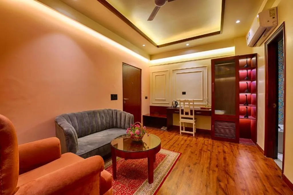 Living room in Gulmohar Mansion - A Boutique Stay