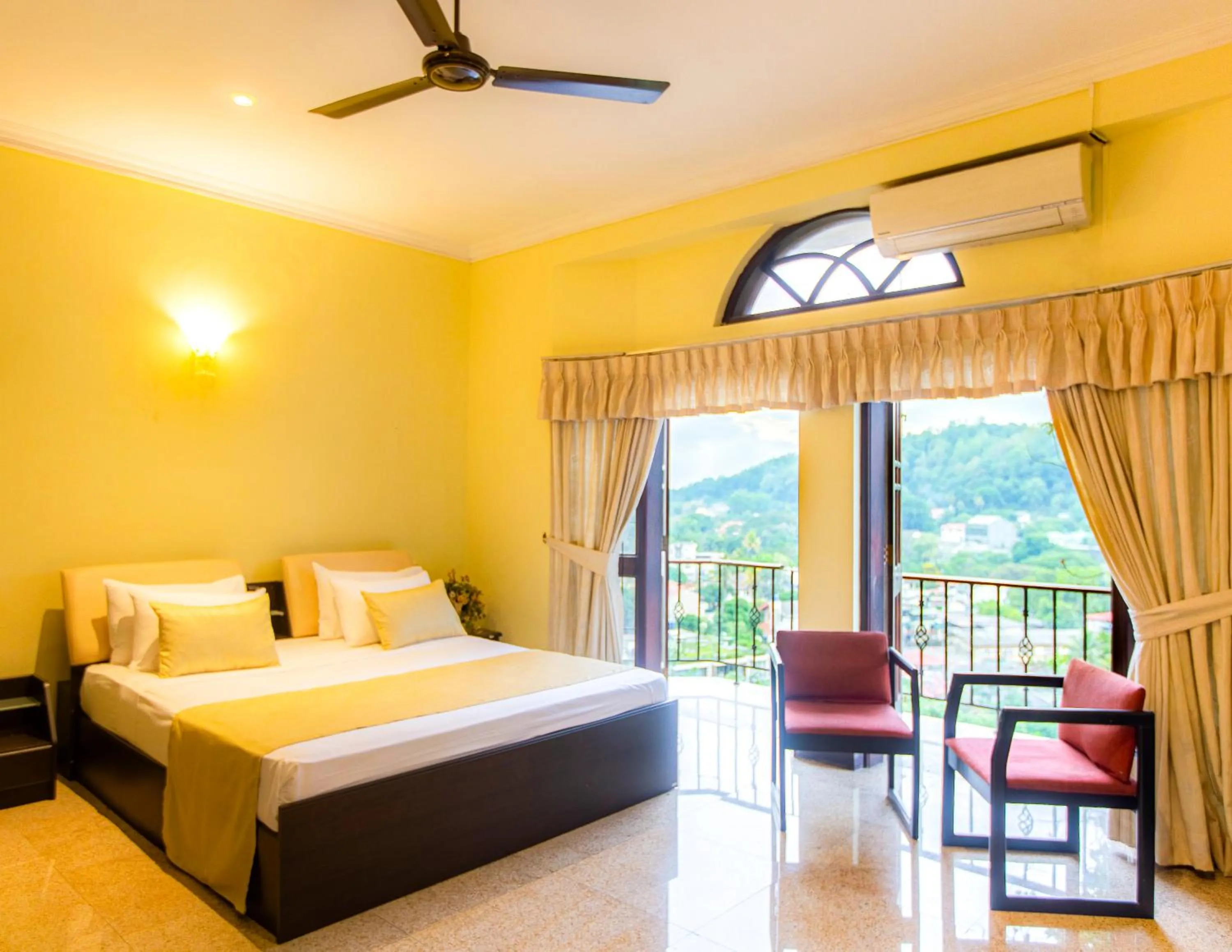 Natural landscape, Bed in Starry Boutique