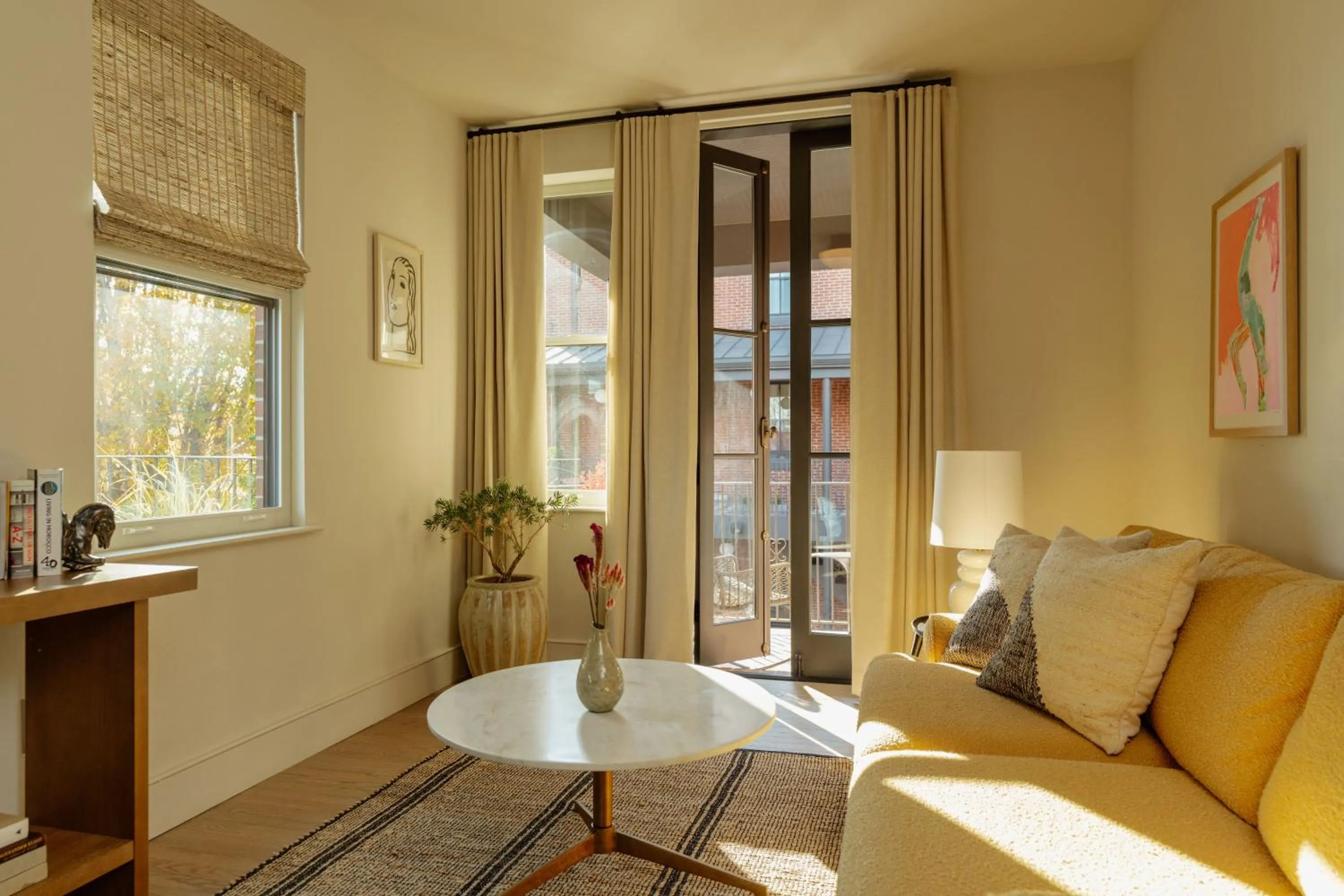 Balcony/Terrace in Anna and Bel