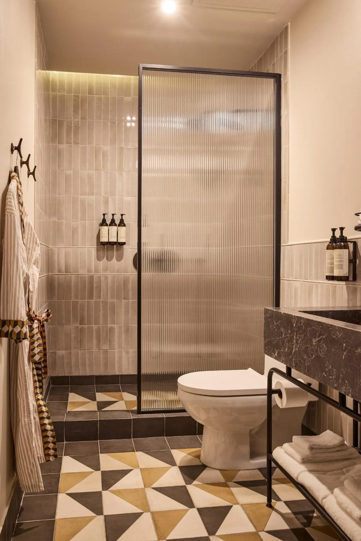 Shower in Hotel Anna & Bel