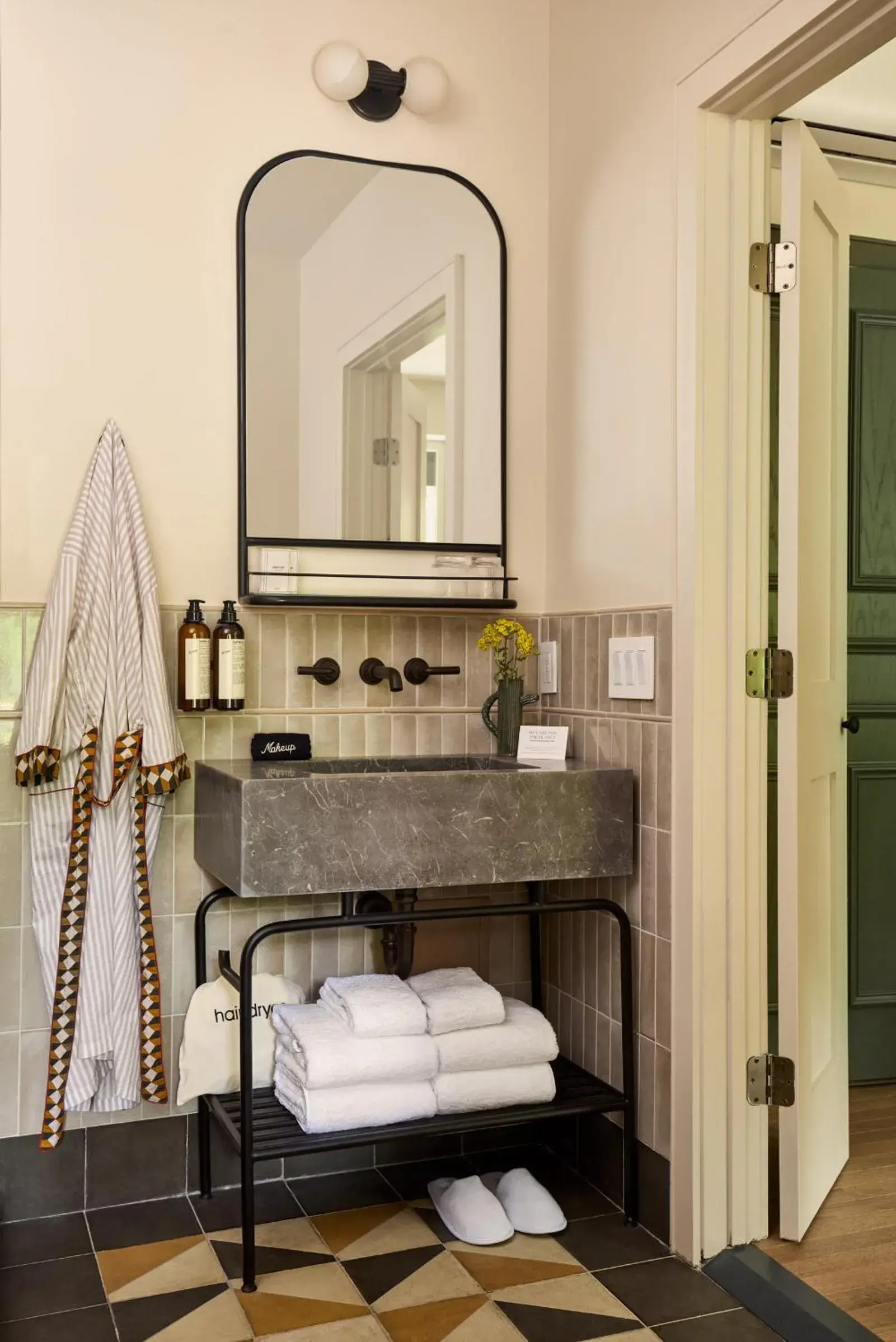 Queen Suite in Hotel Anna & Bel Queen Suite in Hotel Anna & Bel