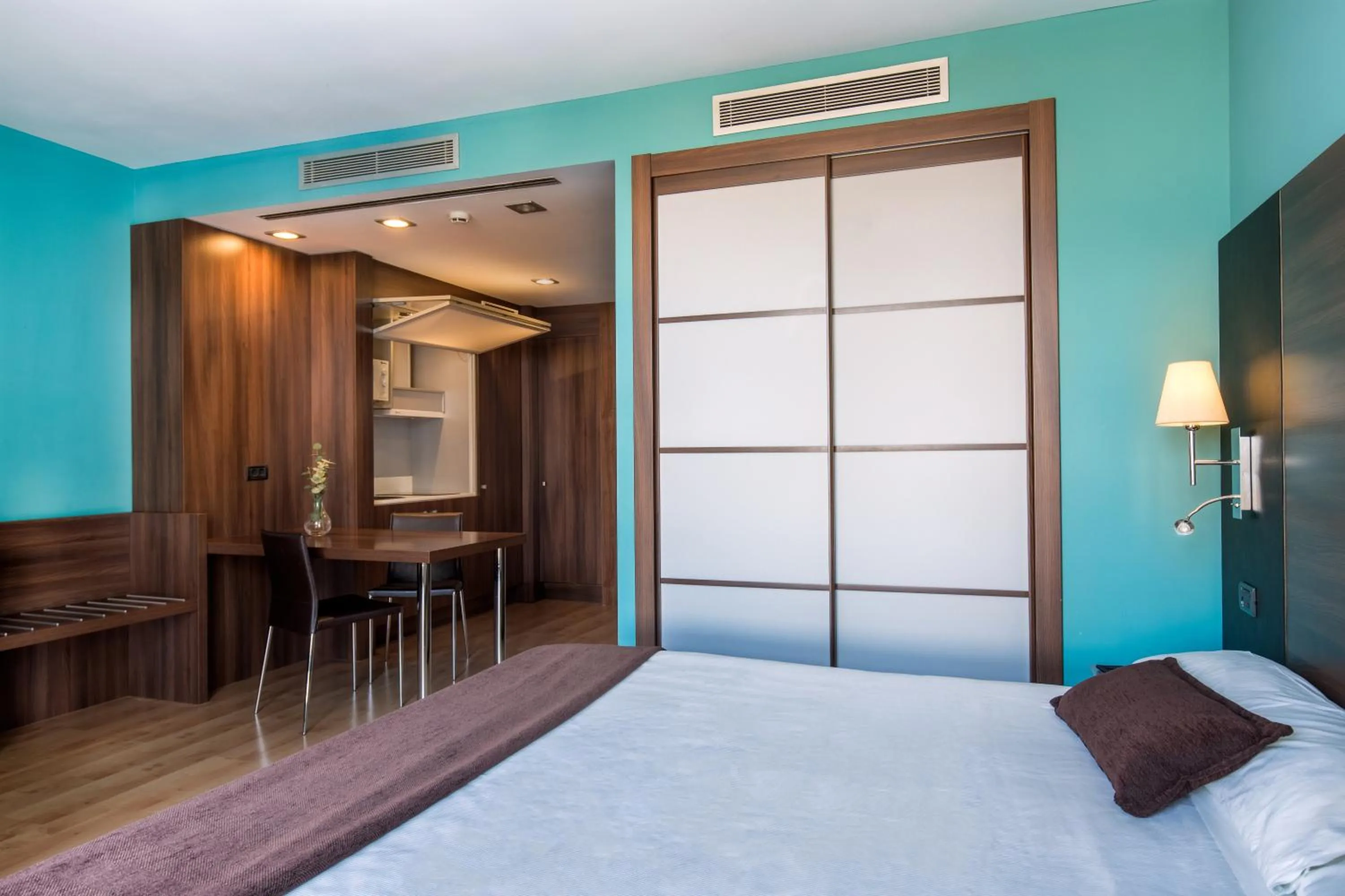 Bed in Eurostars Rey Fernando