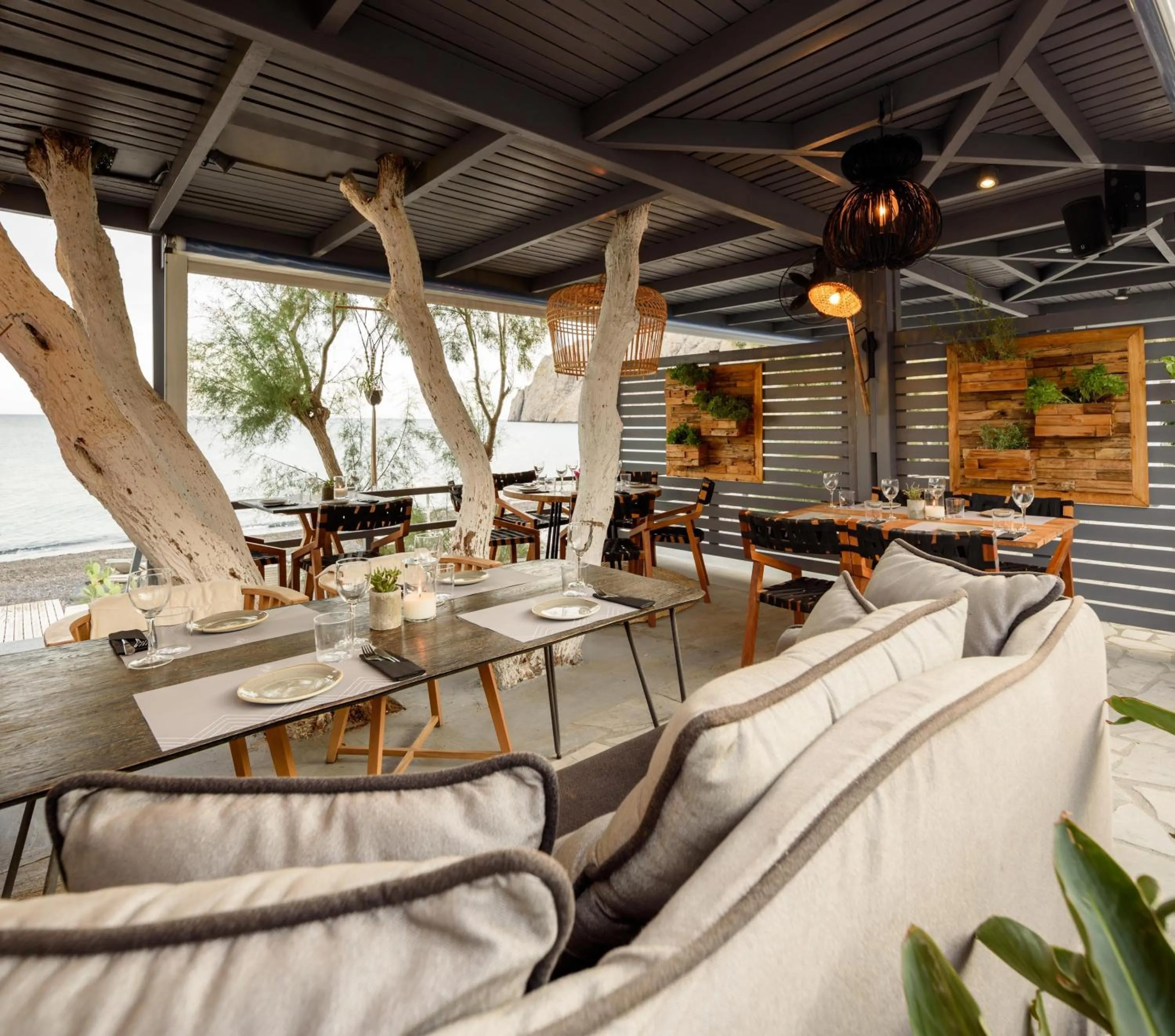 Restaurant/places to eat in Afroditi Venus Beach Resort