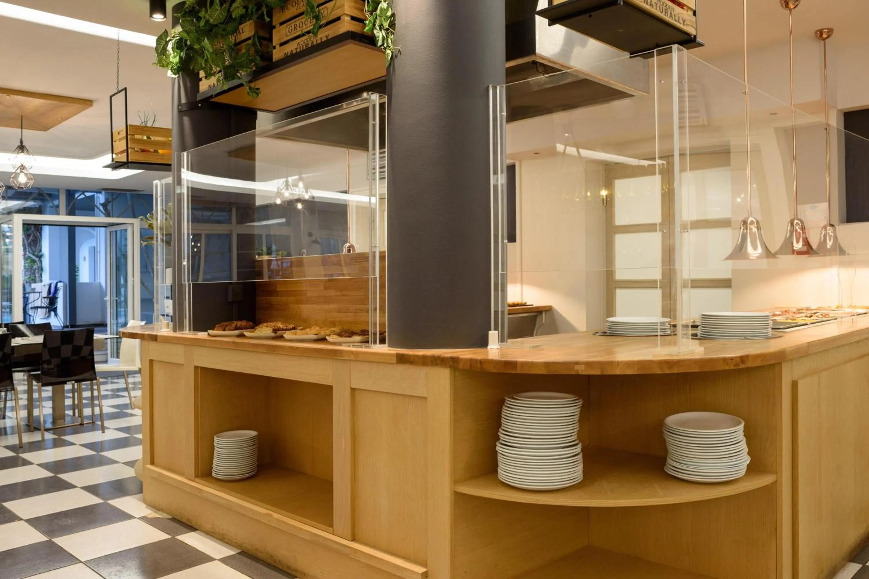 Restaurant/places to eat in Afroditi Venus Beach Resort