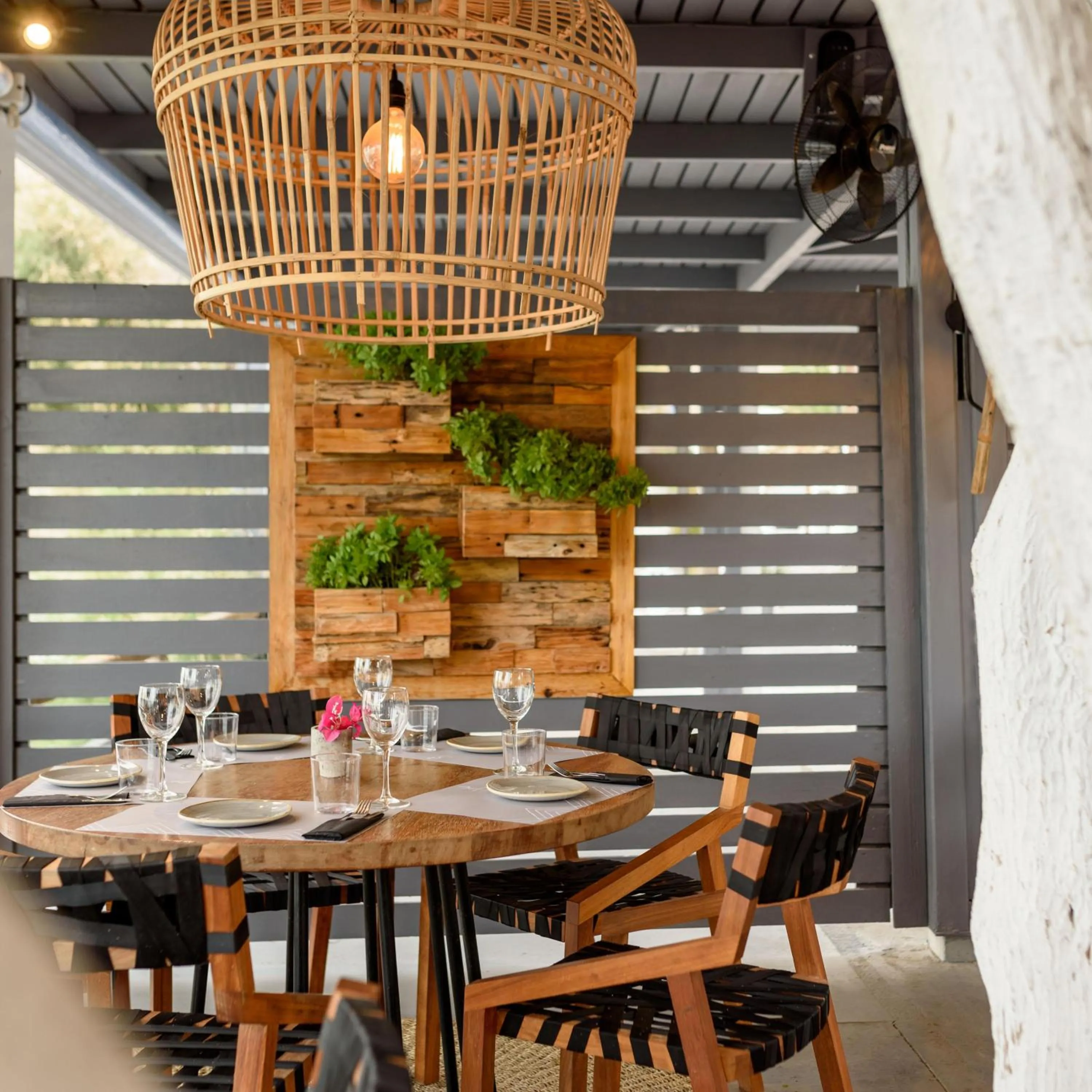 Restaurant/places to eat in Afroditi Venus Beach Resort