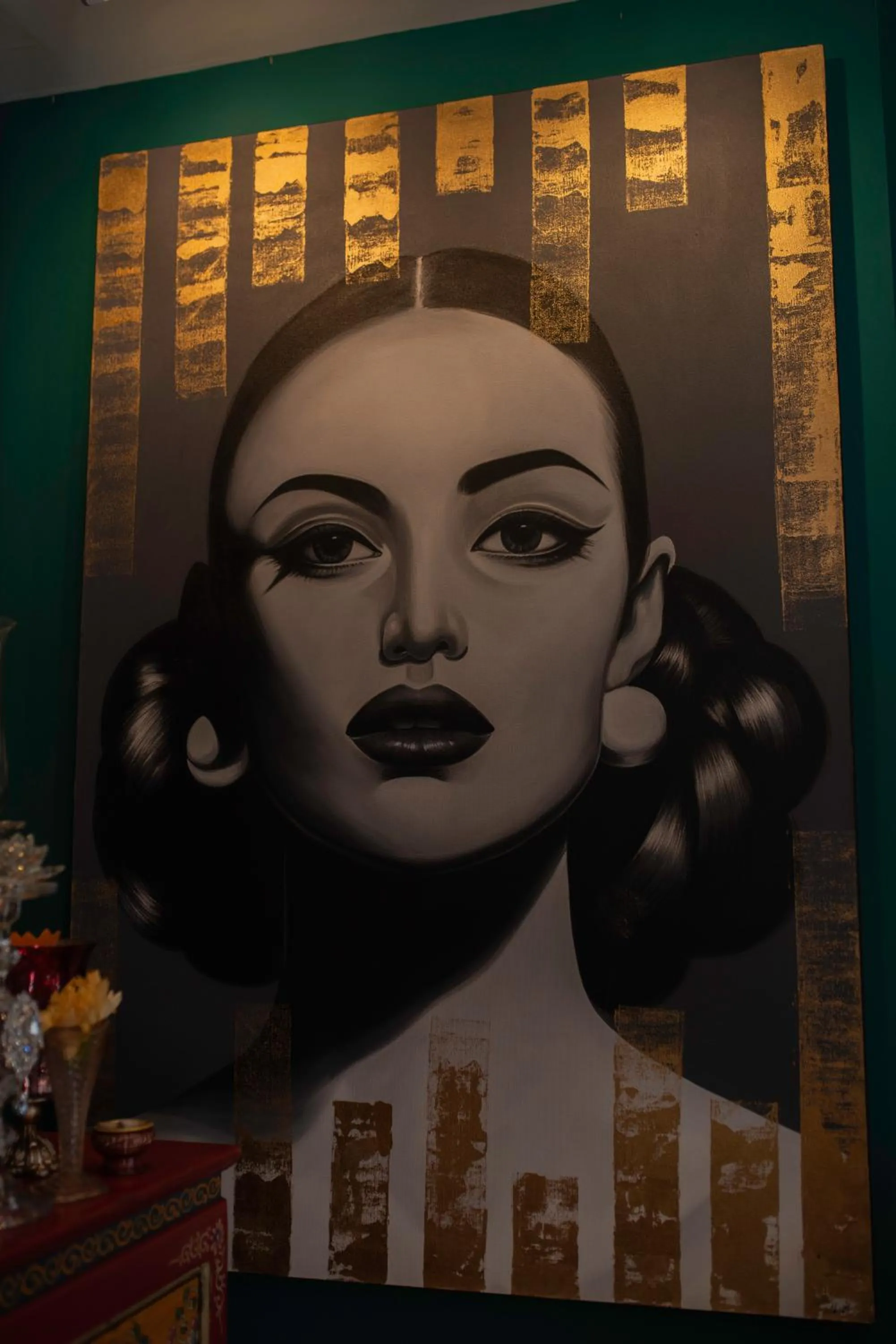 Decorative detail in Yellow Lamoon Hotel