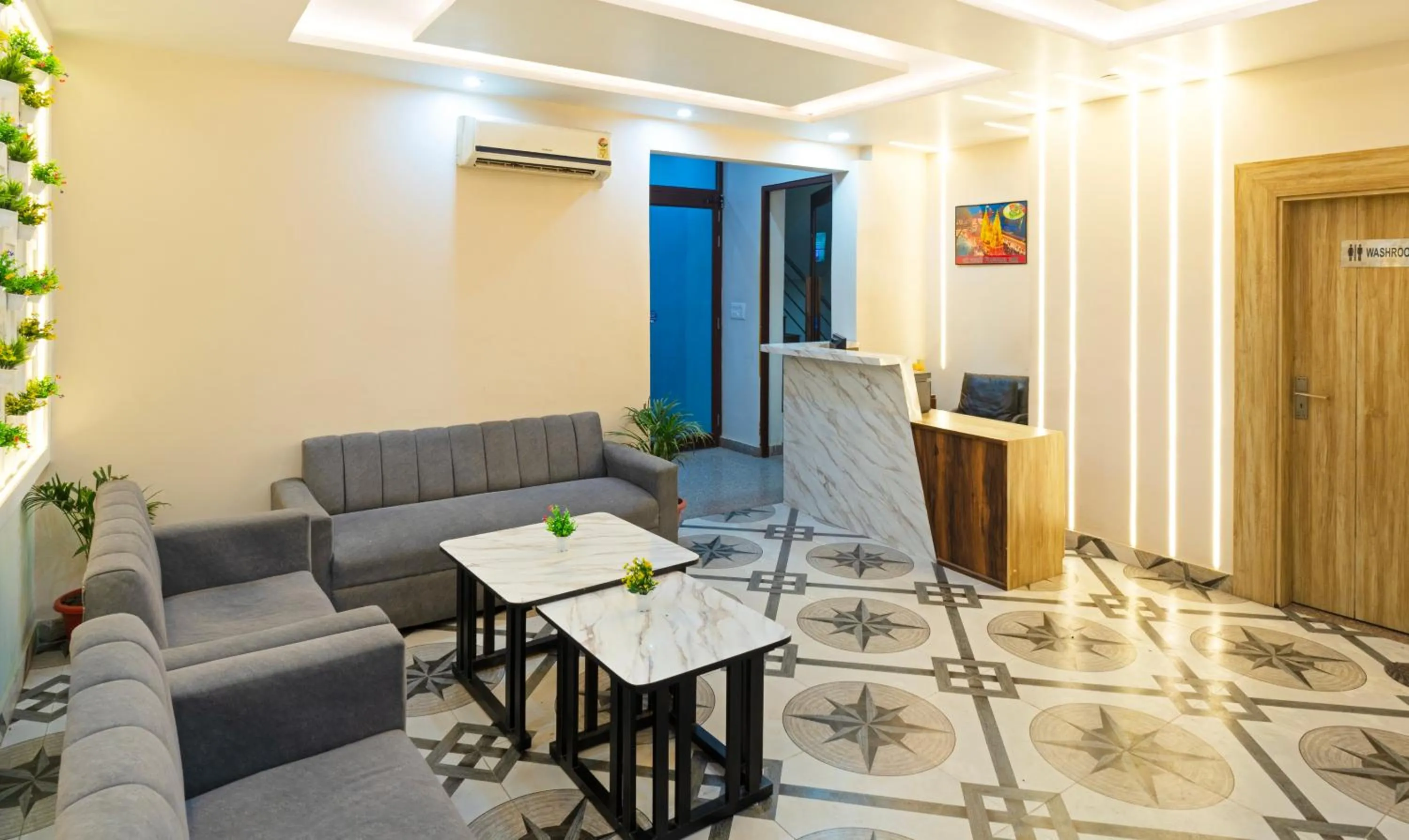 Seating area in Treebo Om Shree Banaras