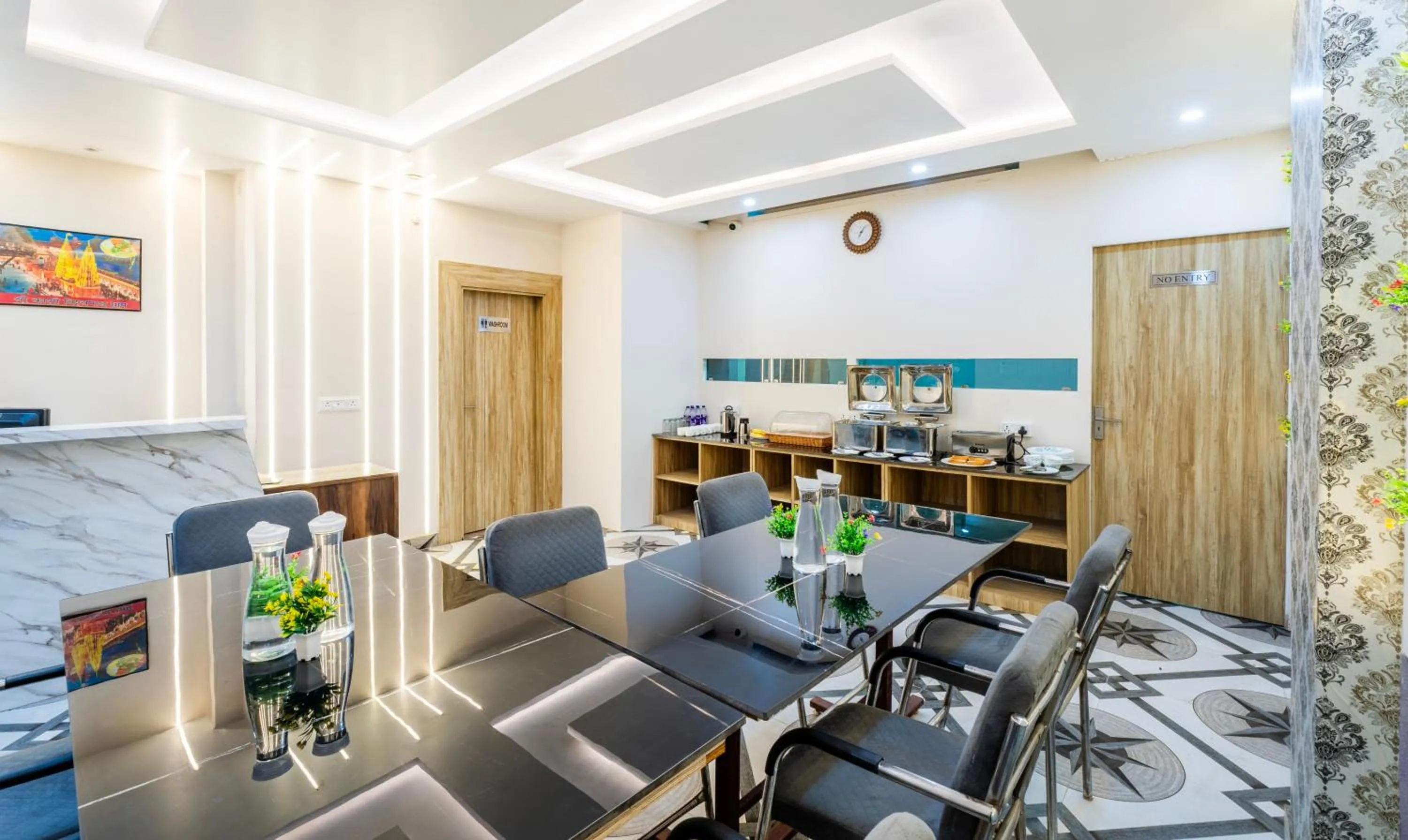 Restaurant/places to eat in Treebo Om Shree Banaras