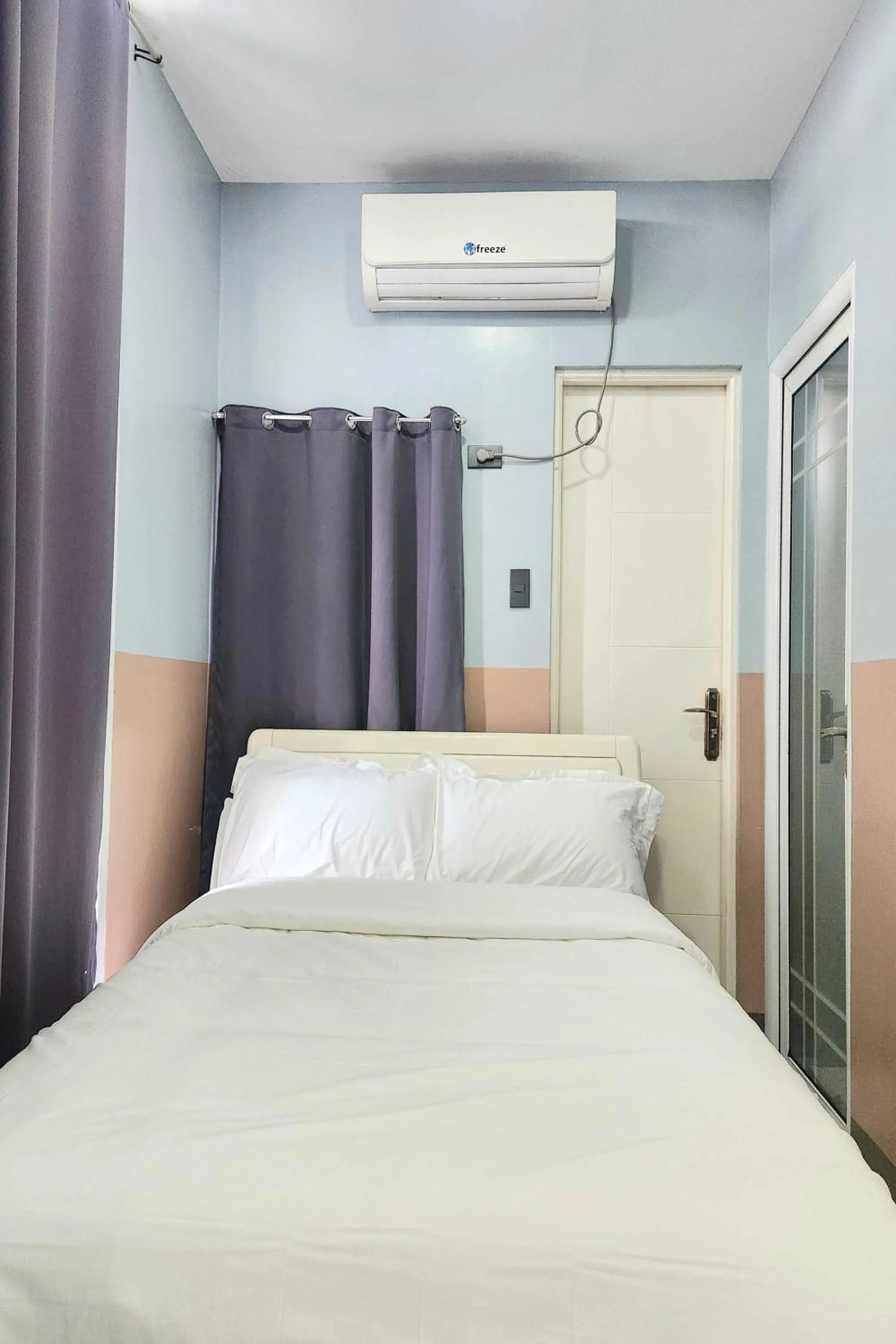 Bed in Qingqing Hotel Pasay Manila near MOA