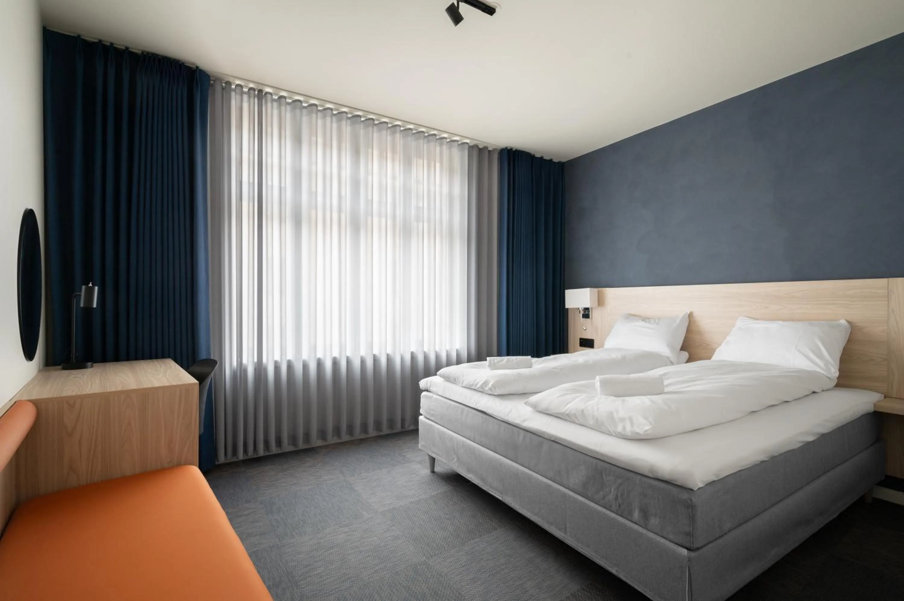 Photo of the whole room, Bed in BREEZE Hotel Victoria - Self-Service