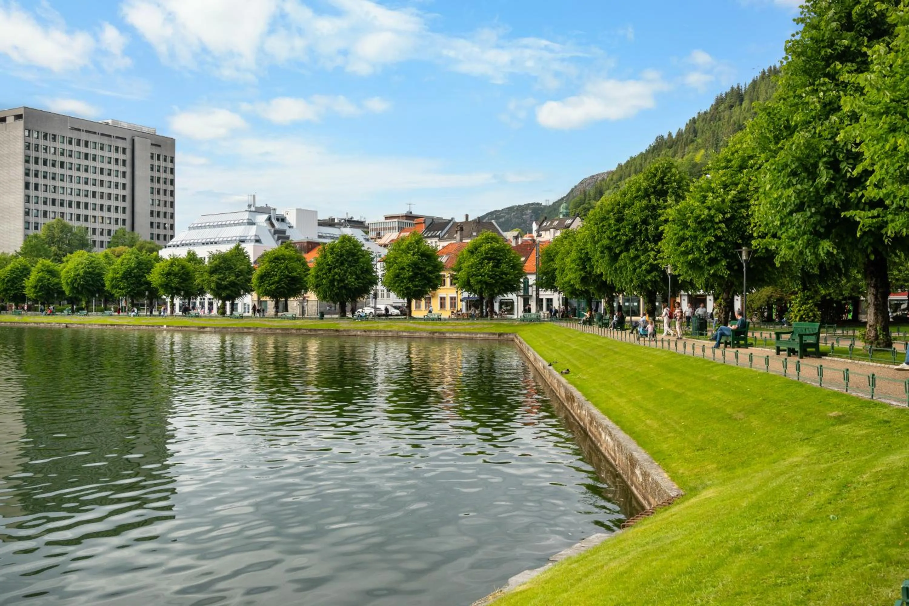 Nearby landmark in BREEZE Hotel Victoria - Self-Service