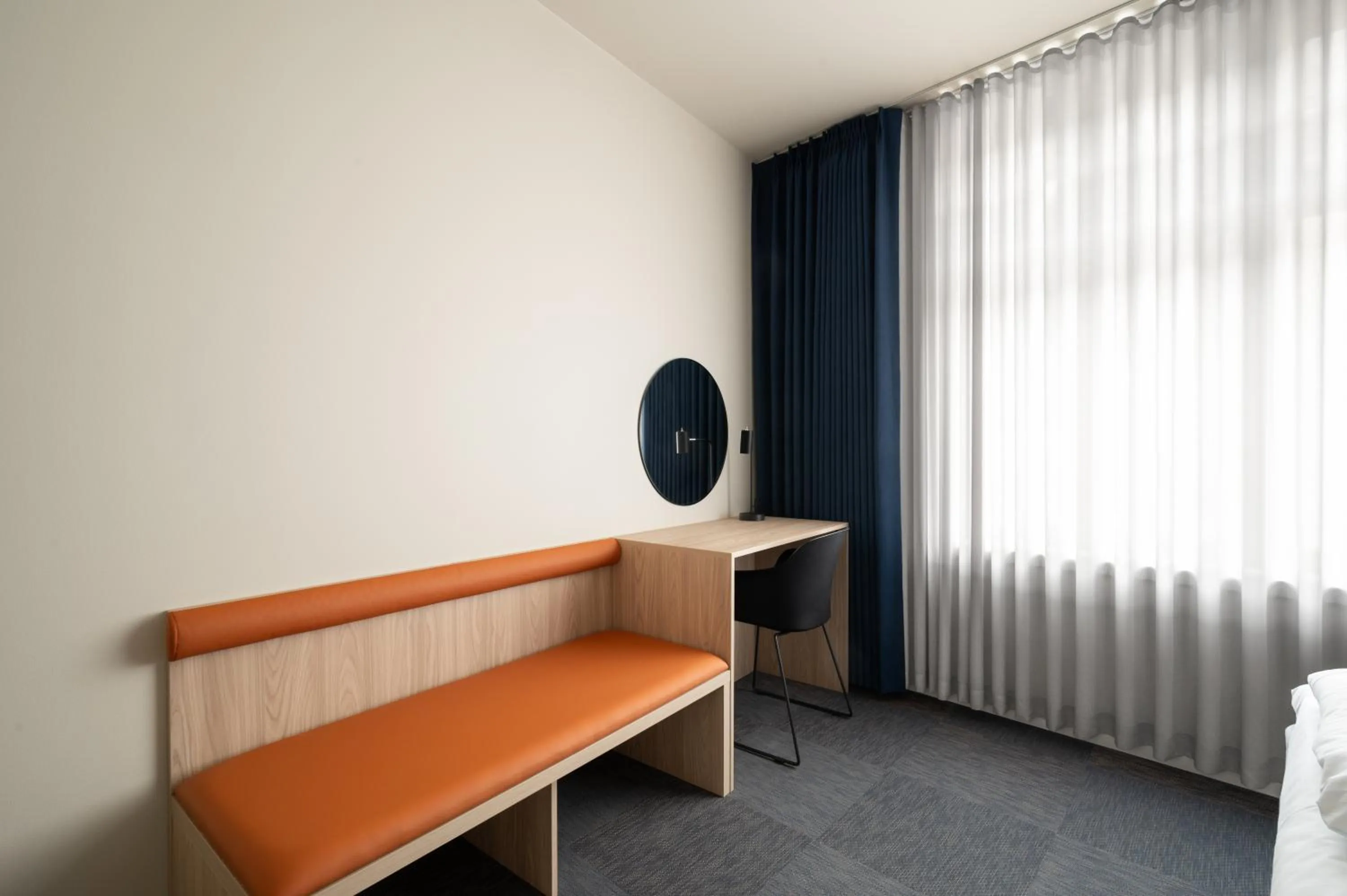 Seating area, Bed in BREEZE Hotel Victoria - Self-Service