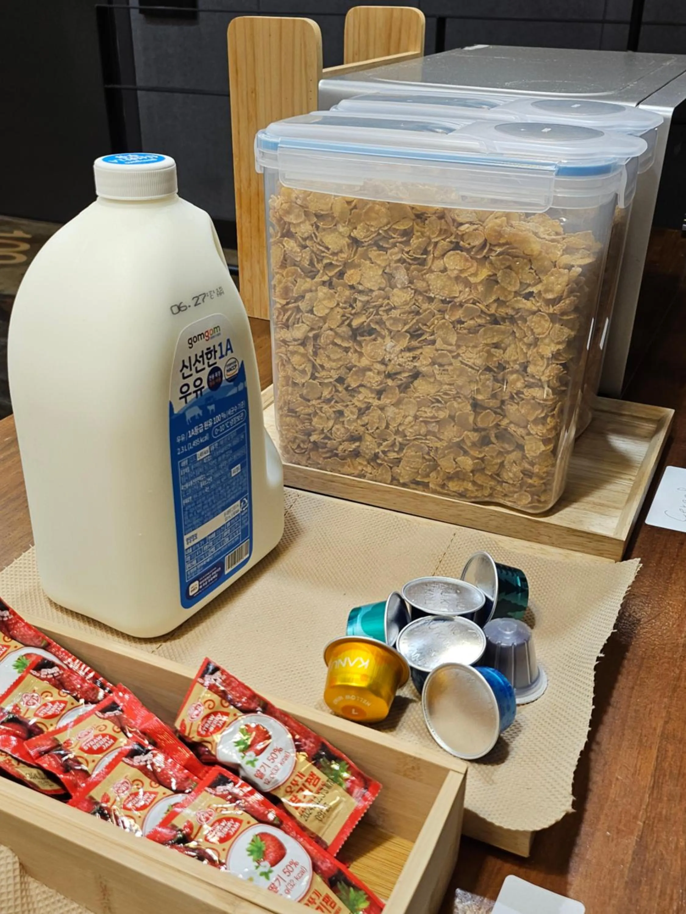 Food and drinks in Travel Light Hostel