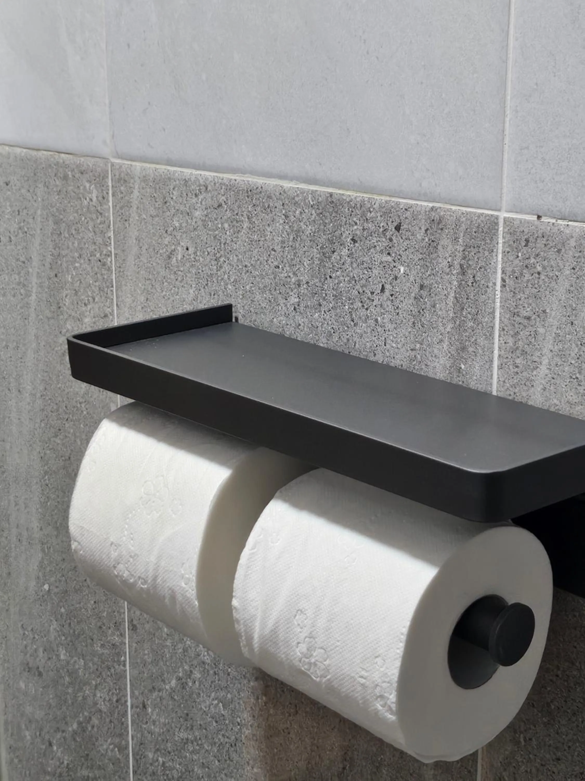 Toilet in Travel Light Hostel