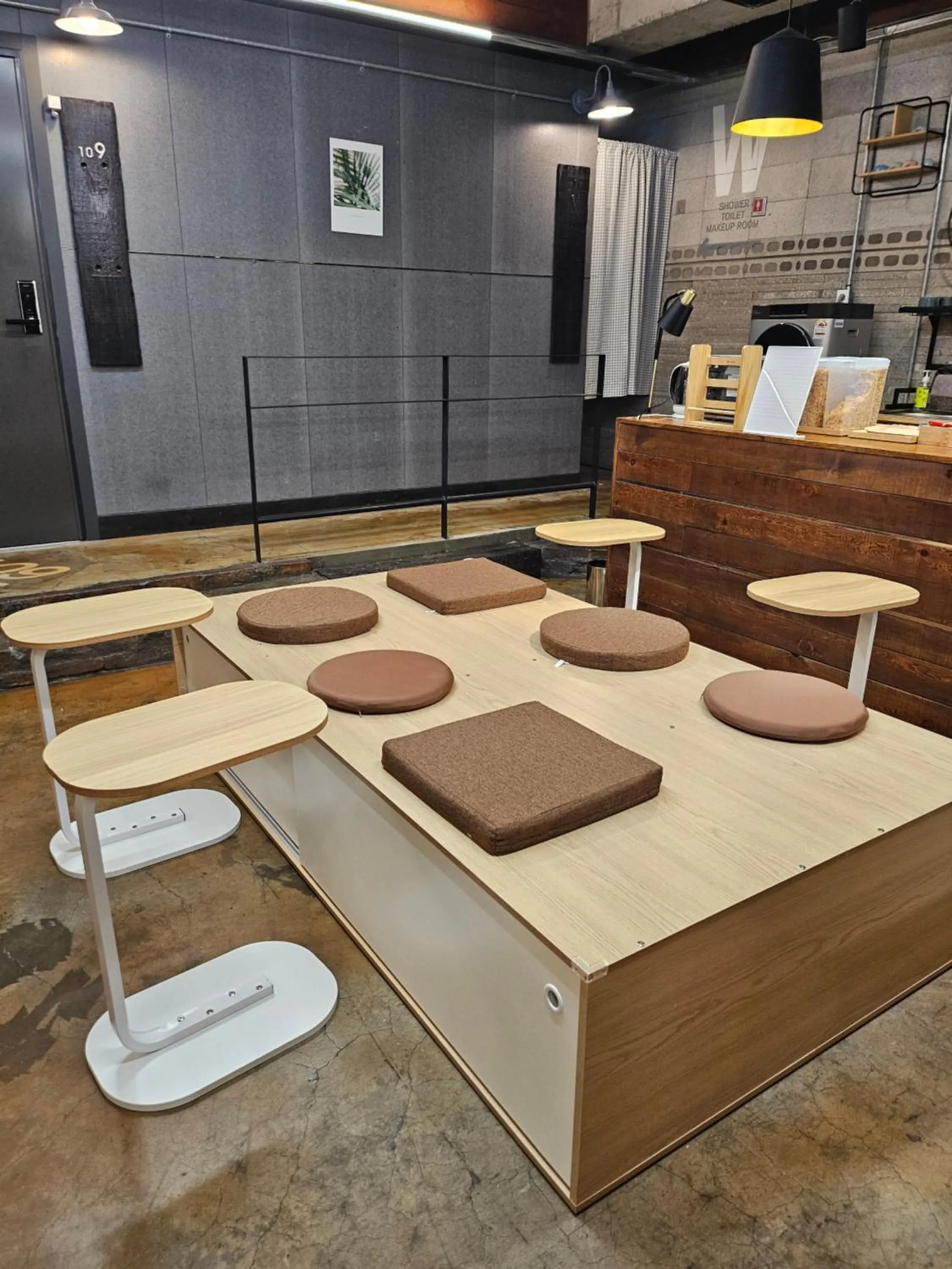 Kitchen or kitchenette in Travel Light Hostel