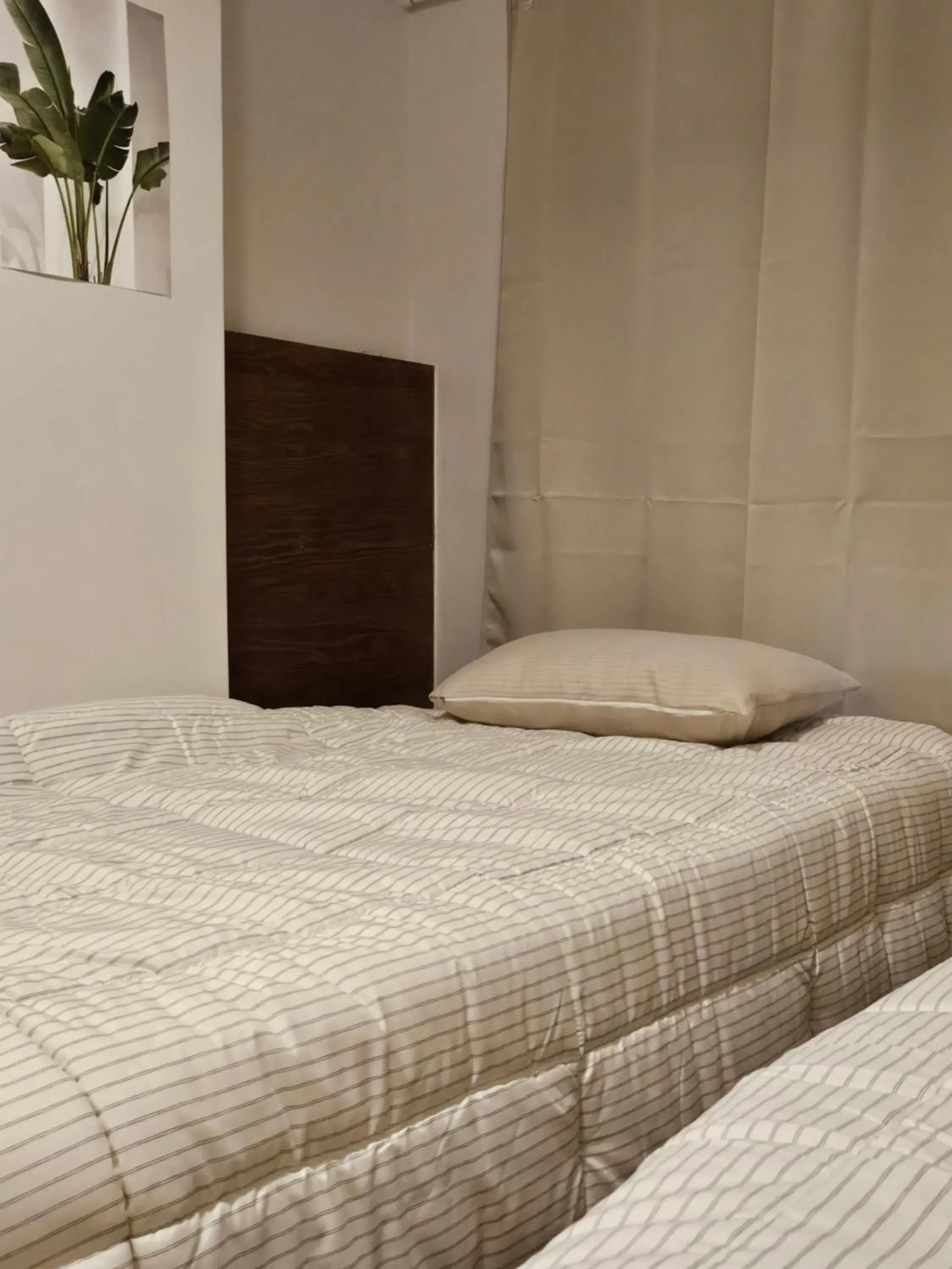 Standard Twin Room in Travel Light Hostel Standard Twin Room in Travel Light Hostel