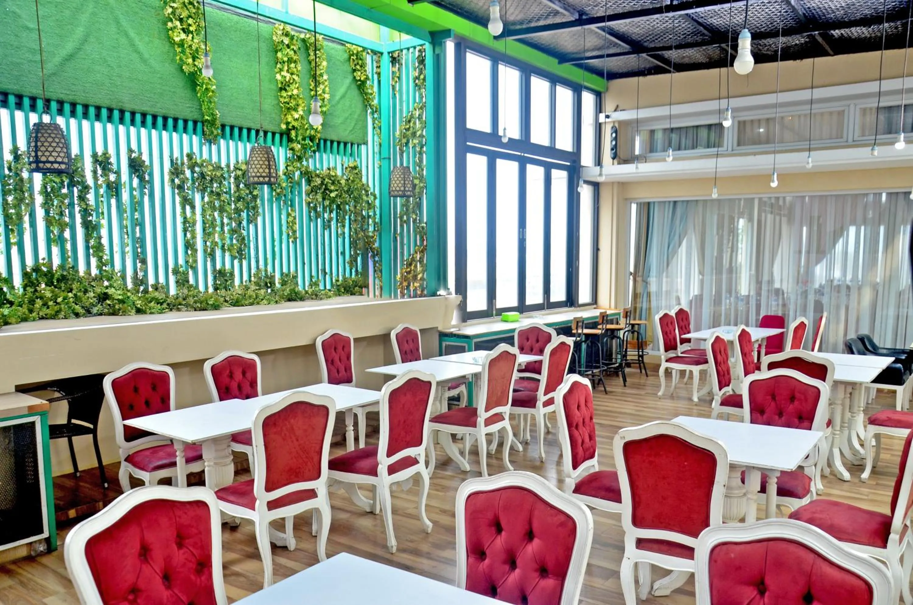 Restaurant/places to eat in Alodia Powered by Archipelago