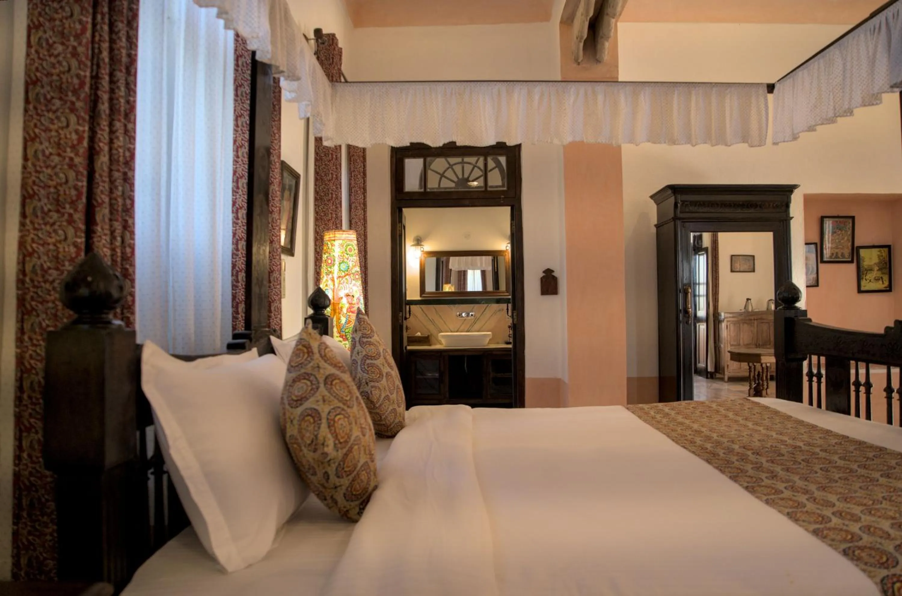 Bed in Shrisiddhpuram