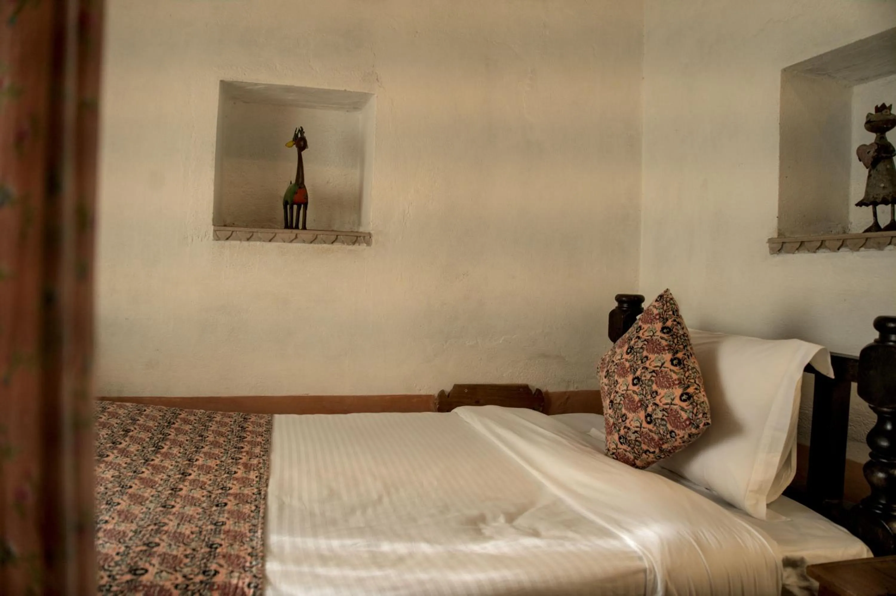 Bed in Shrisiddhpuram