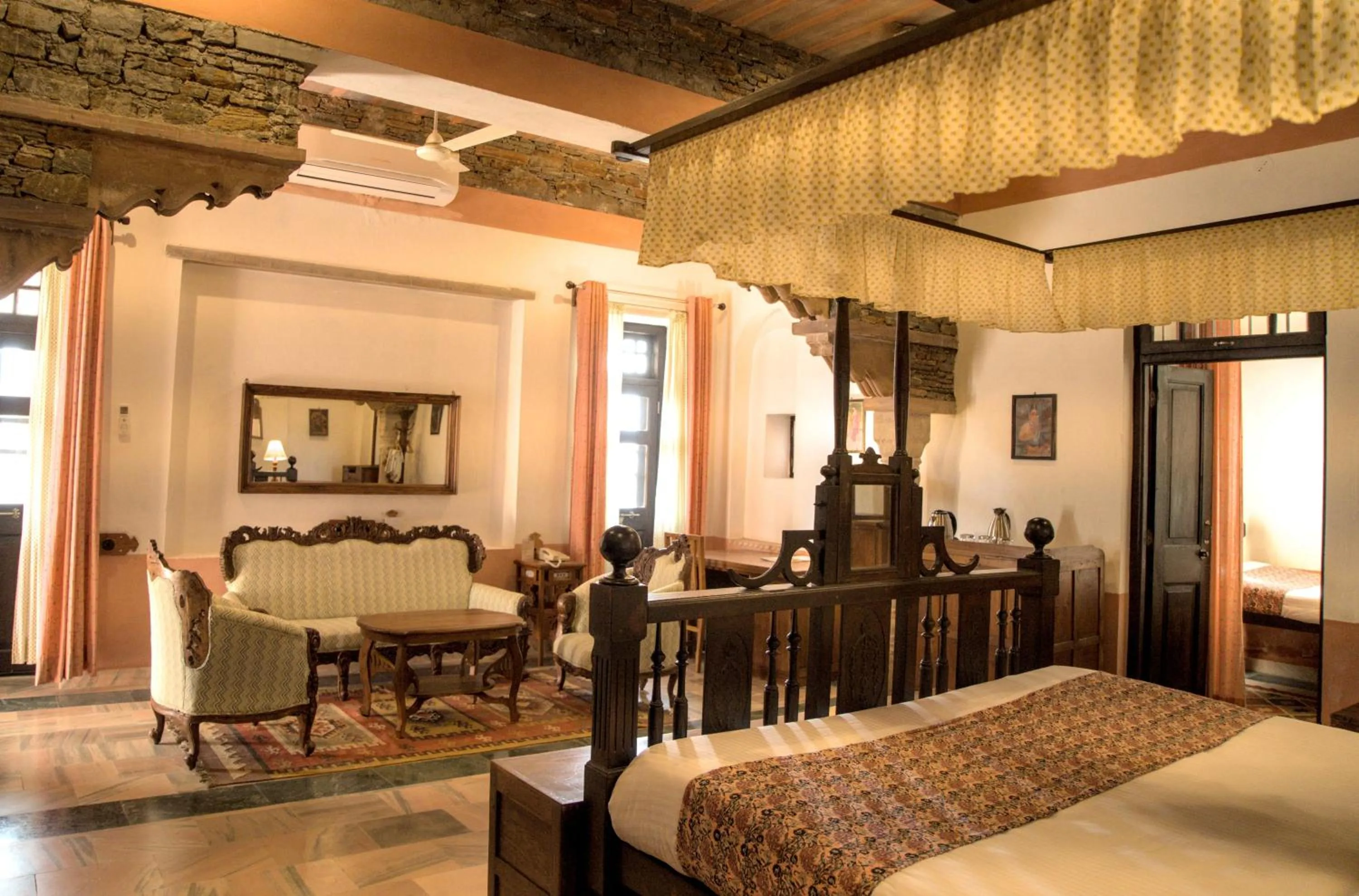 Bed in Shrisiddhpuram