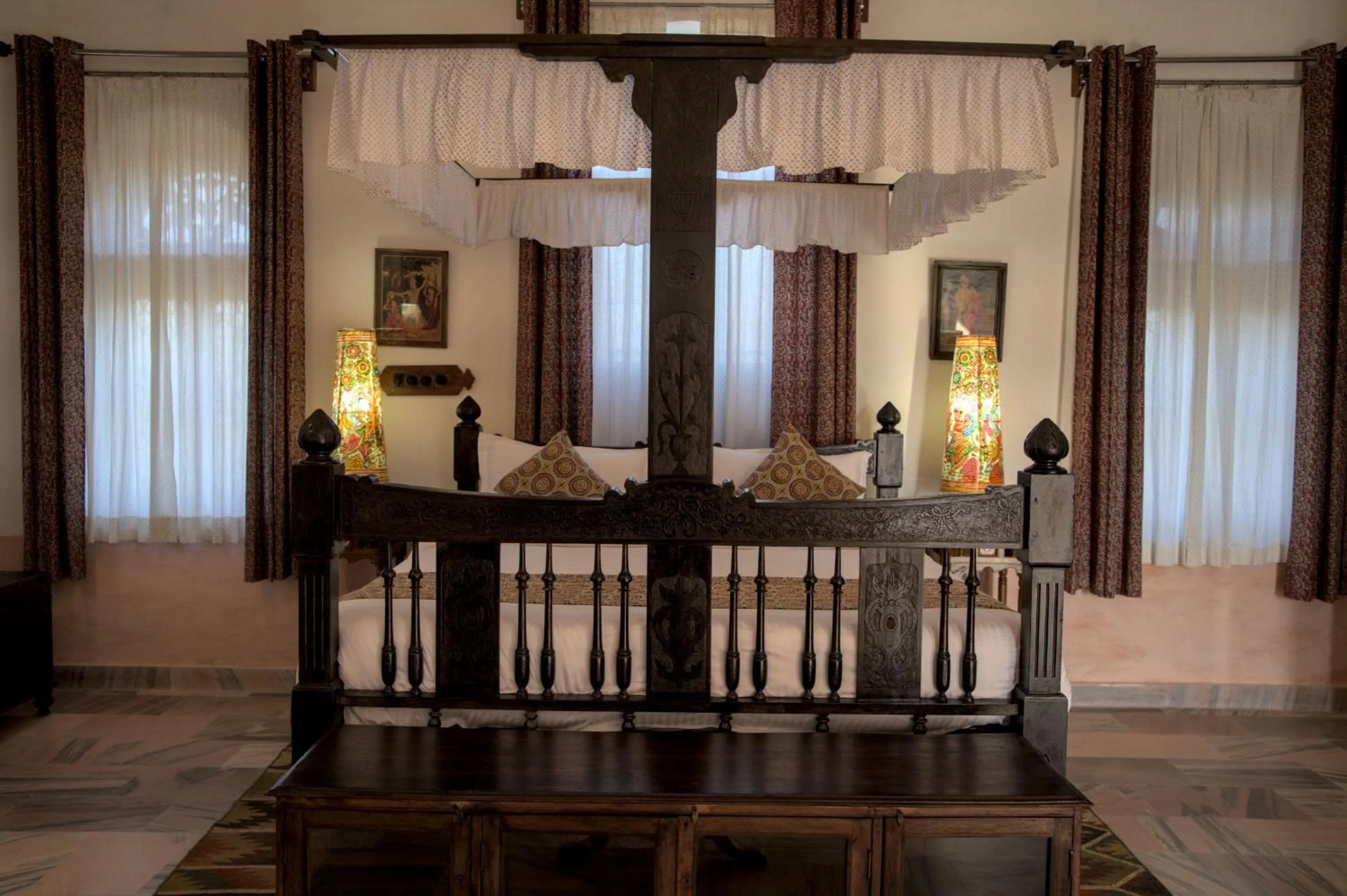 Bed in Shrisiddhpuram