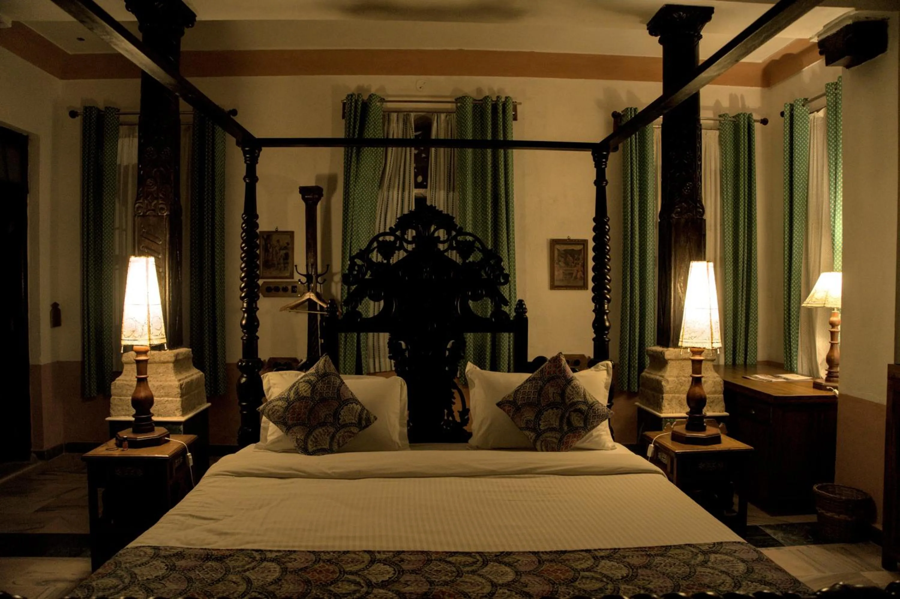 Bed in Shrisiddhpuram