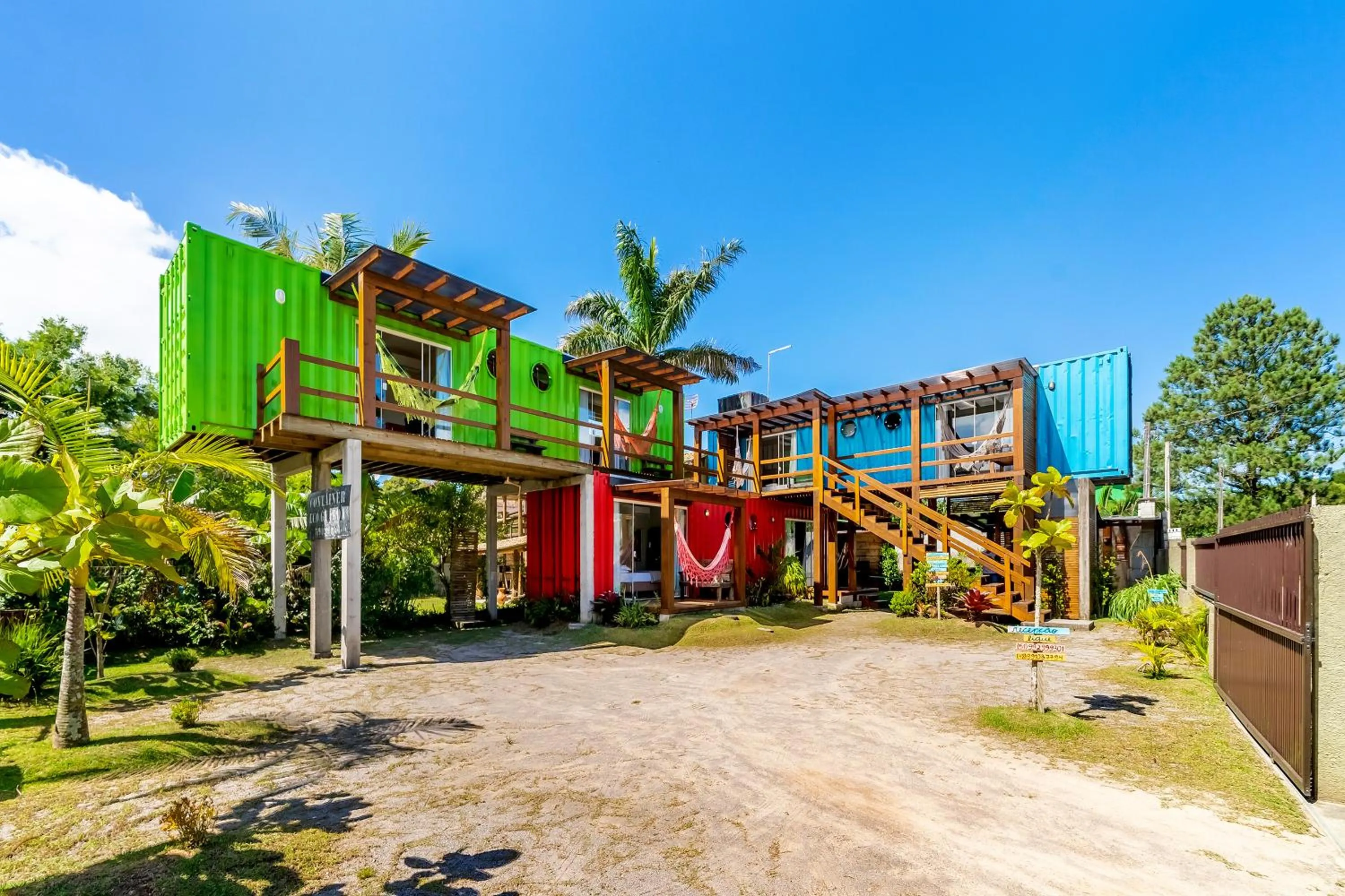 Summer in Pousada Container Eco Guarda