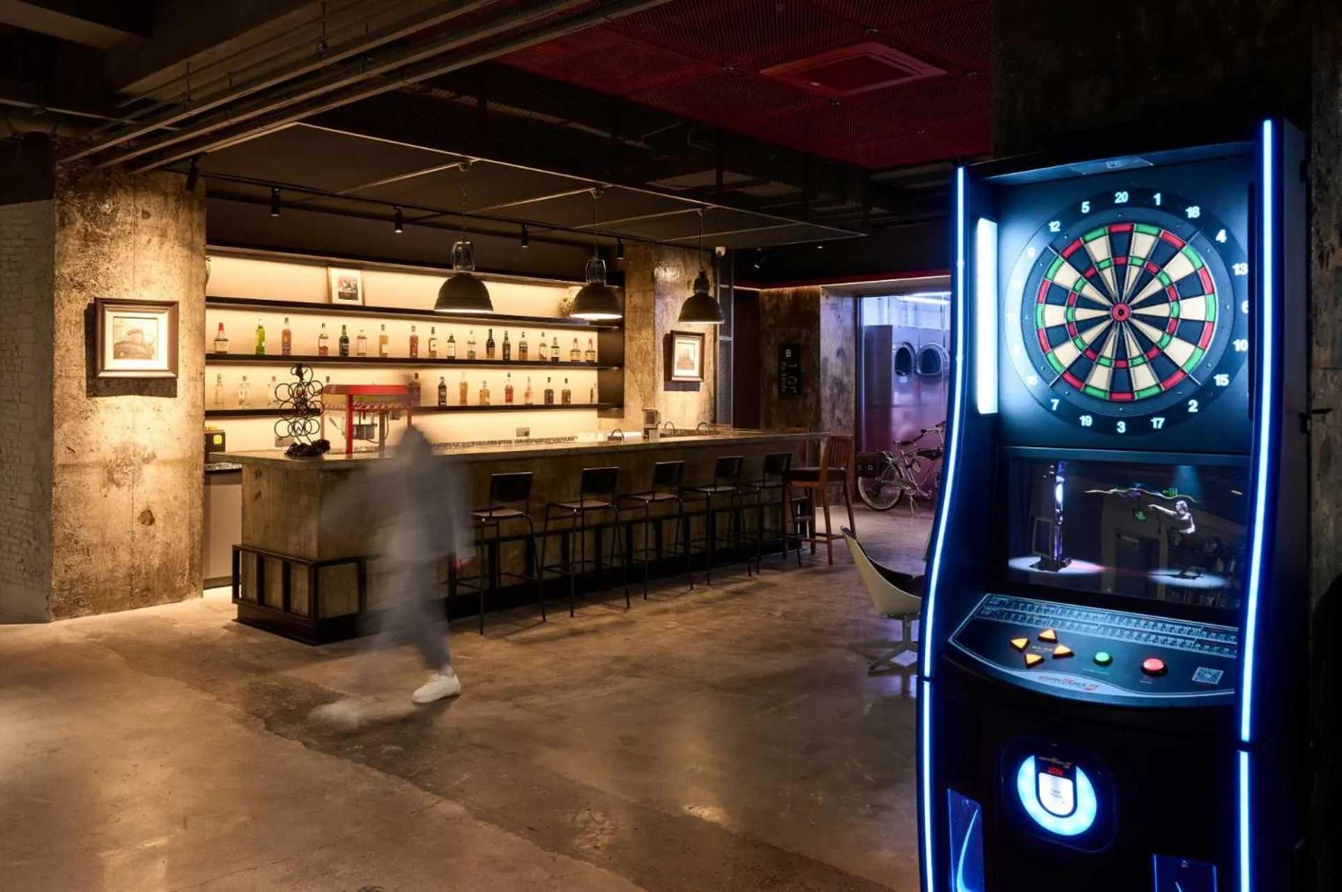 Darts in Shanghai T Plus Hotel Residence