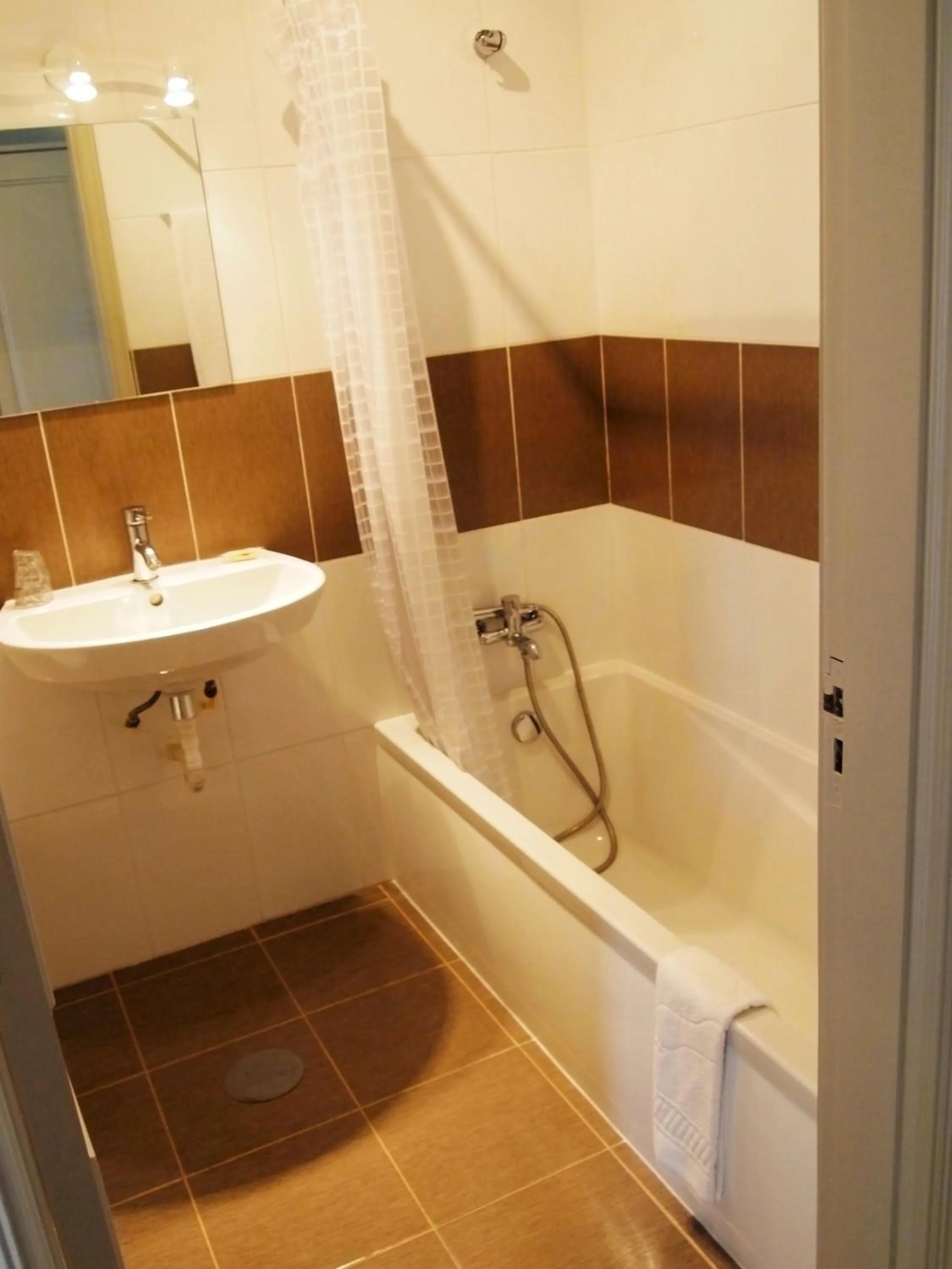 Bathroom in Hotel Areias Claras