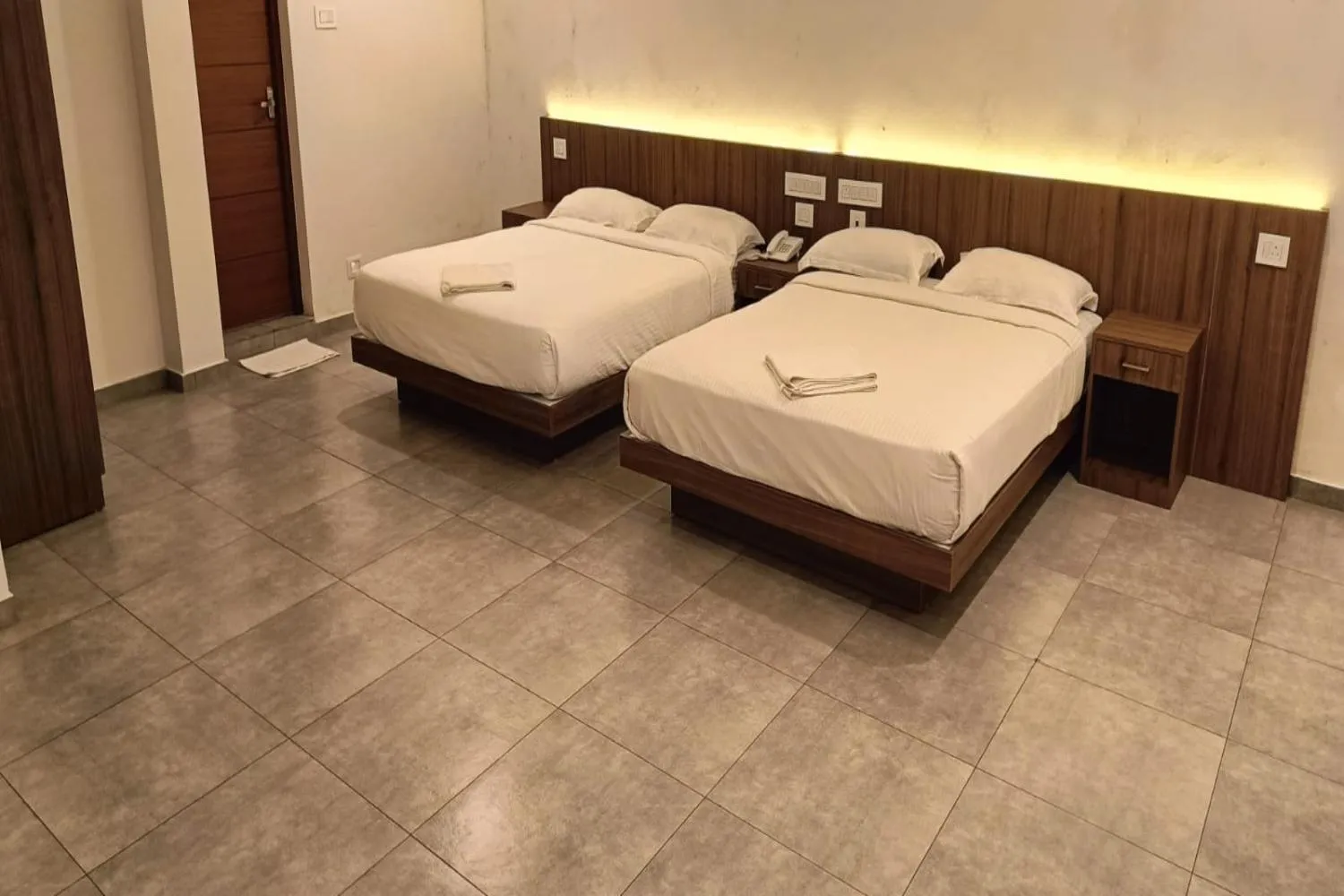 Bed in Green Tea Hotels