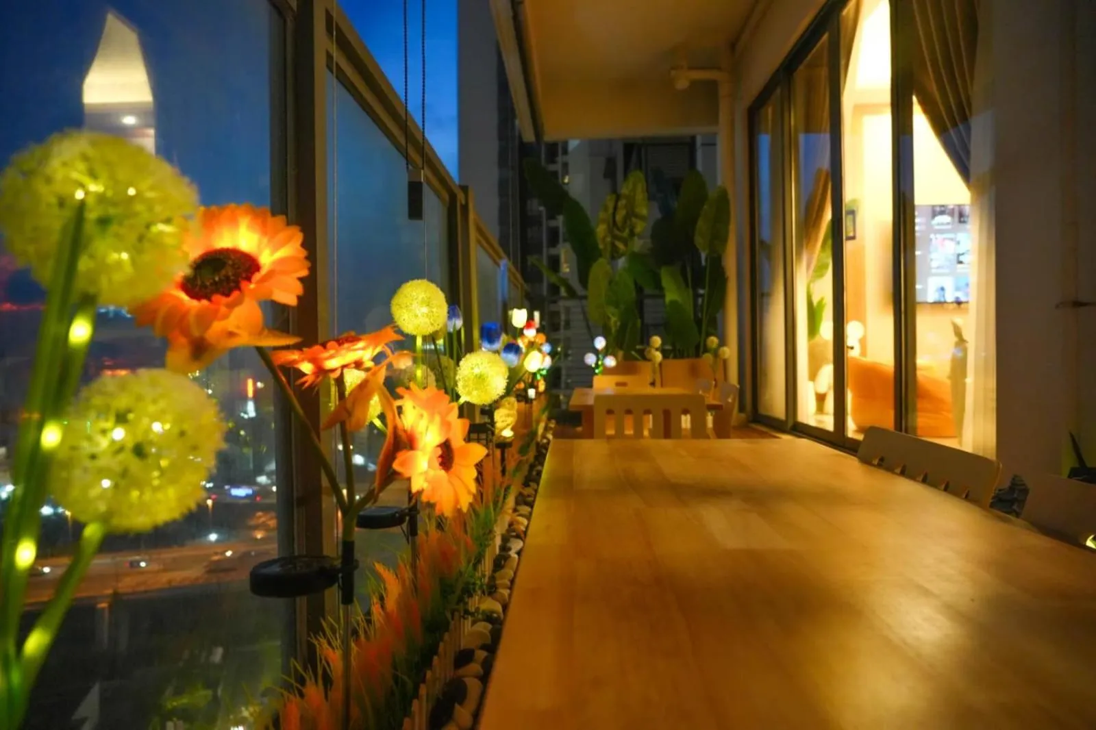 Night in R&F Princess Cove, U-Home