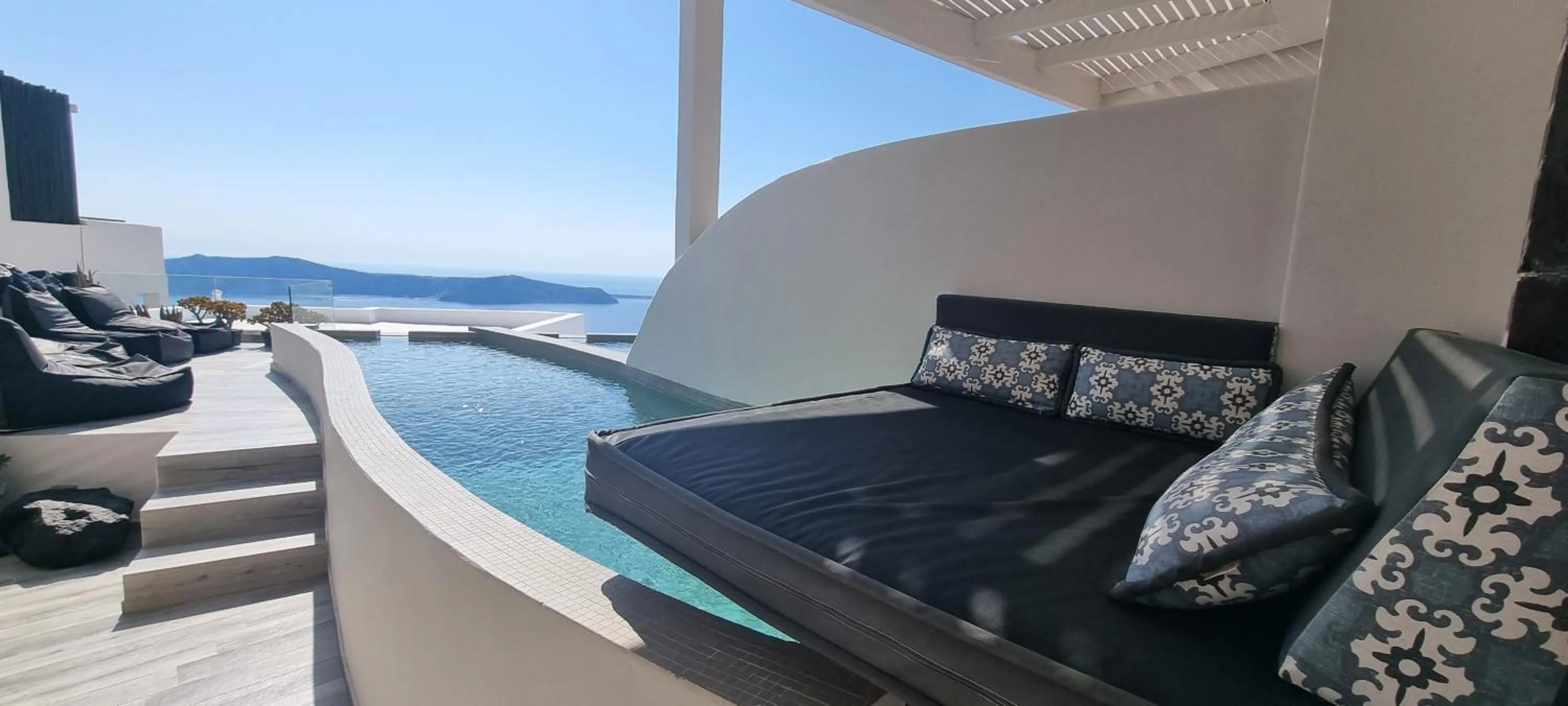Galaxy Suites & Villas