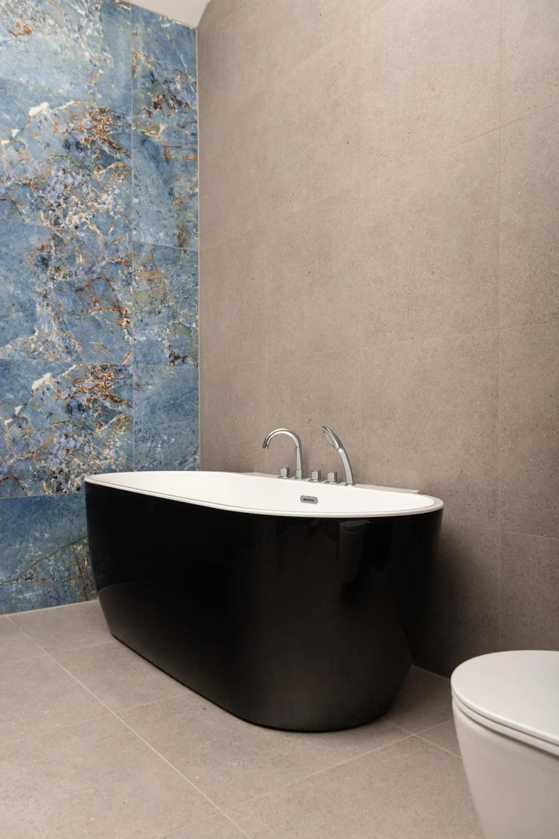 Bathroom in Hotel Twenty-Three Amsterdam Airport